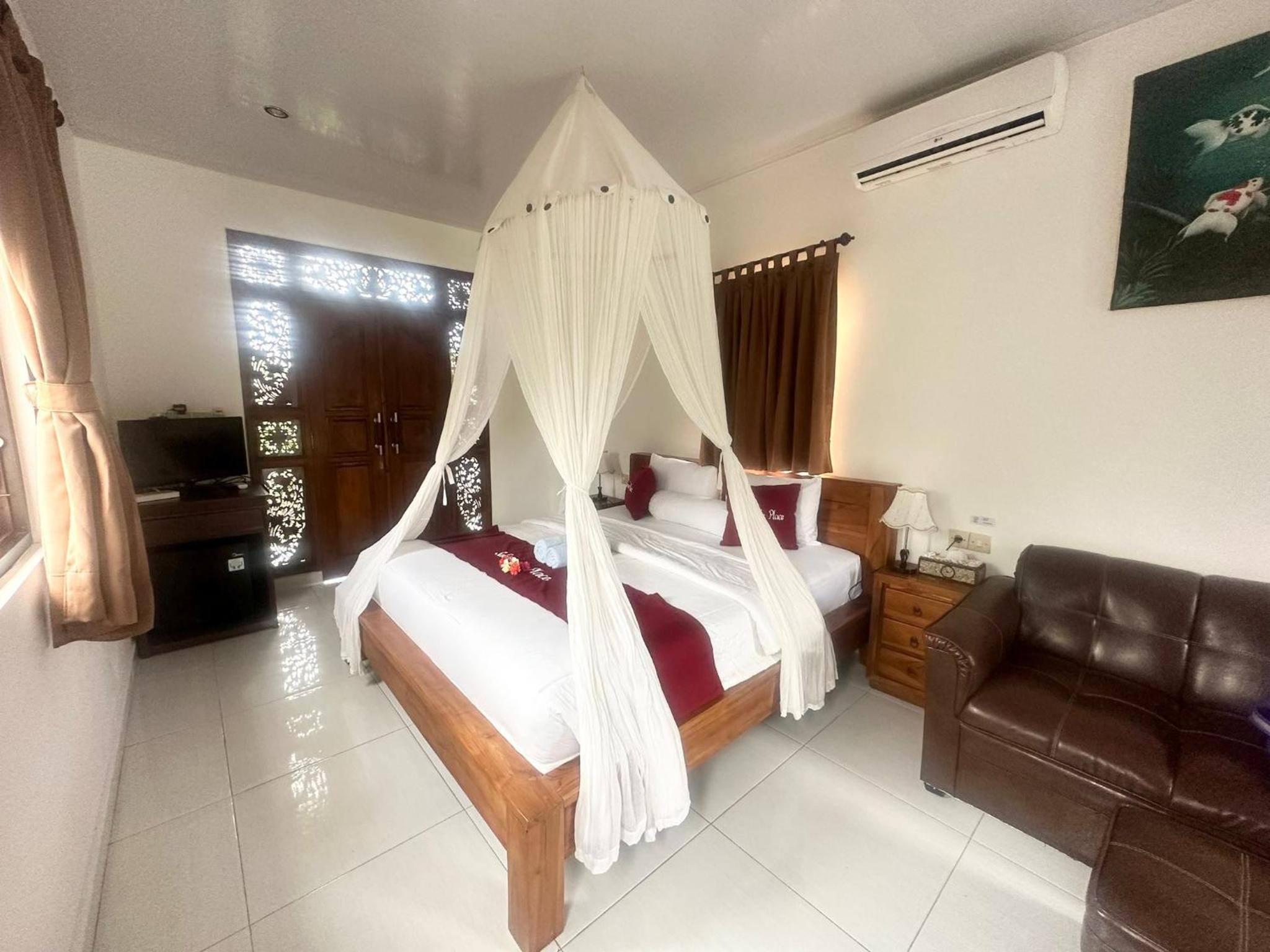 Deluxe Room - Photo 21