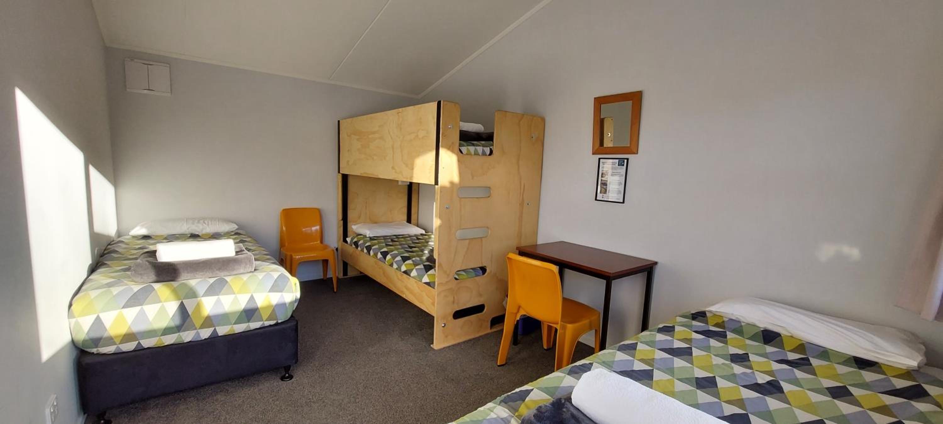 Classic Quadruple Room - Photo 2
