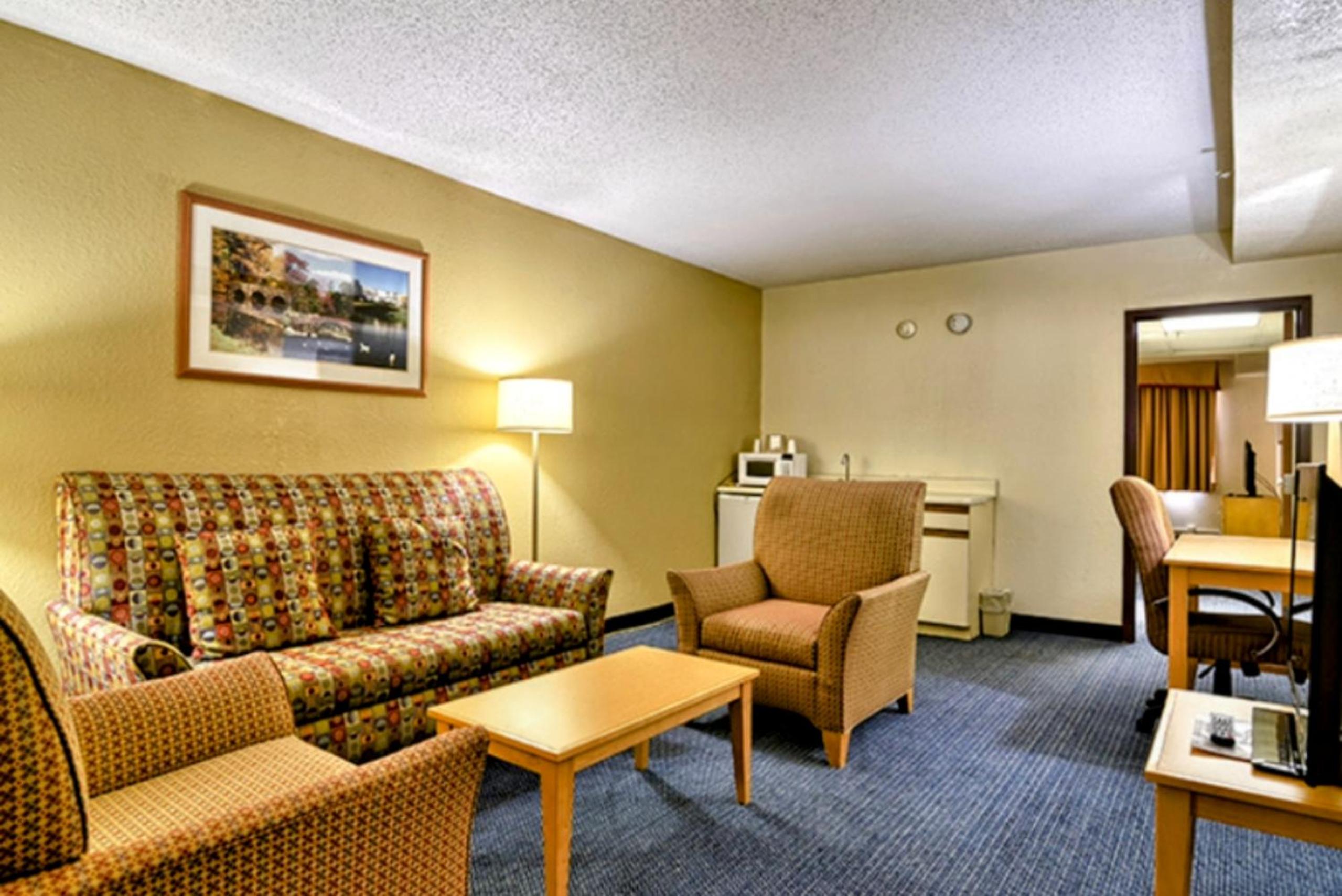 Executive Suite photo 2
