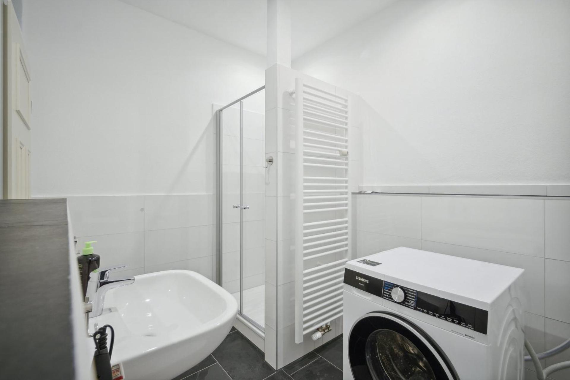 Suite with sofa bed - Photo 10