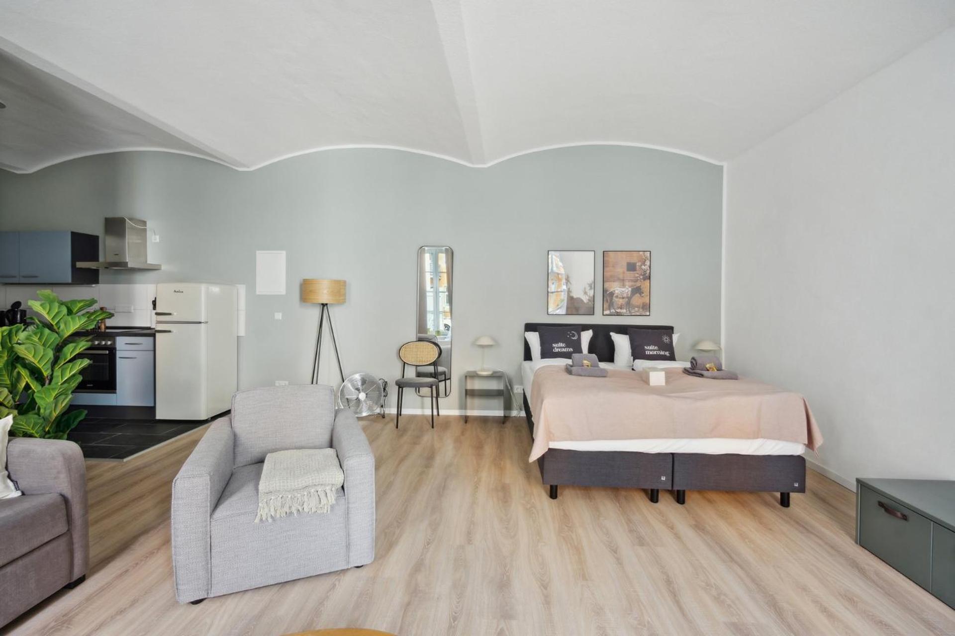 Suite with sofa bed - Photo 11
