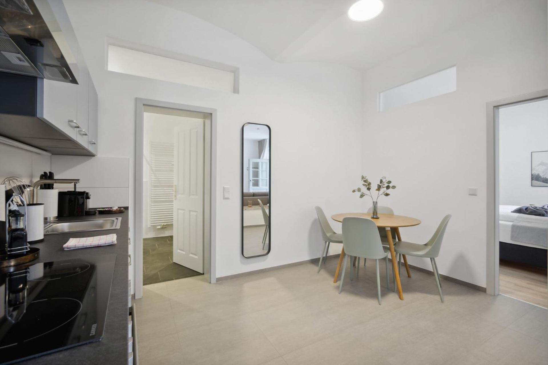 One-Bedroom Suite - Photo 13