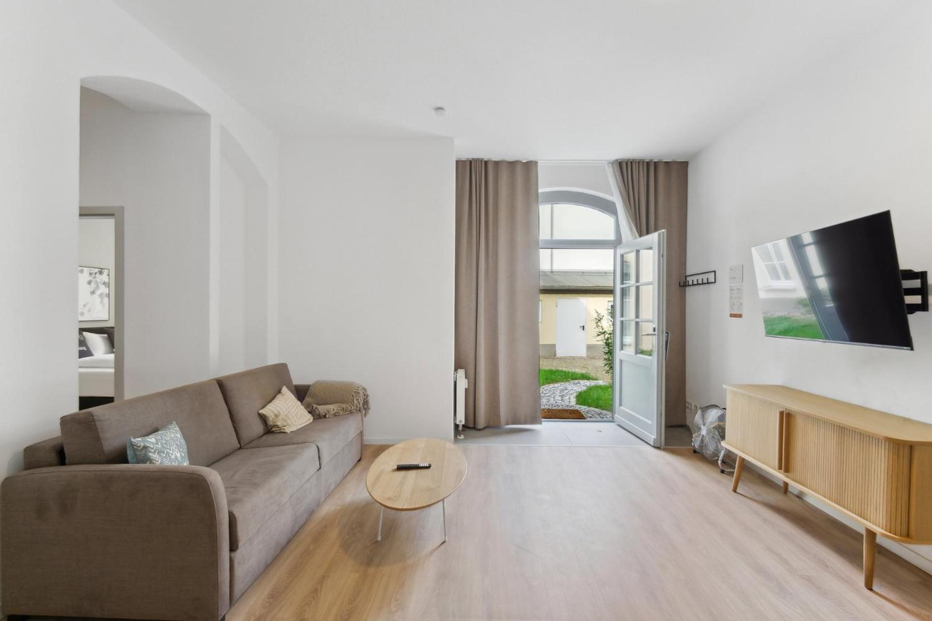 One-Bedroom Suite - Photo 19