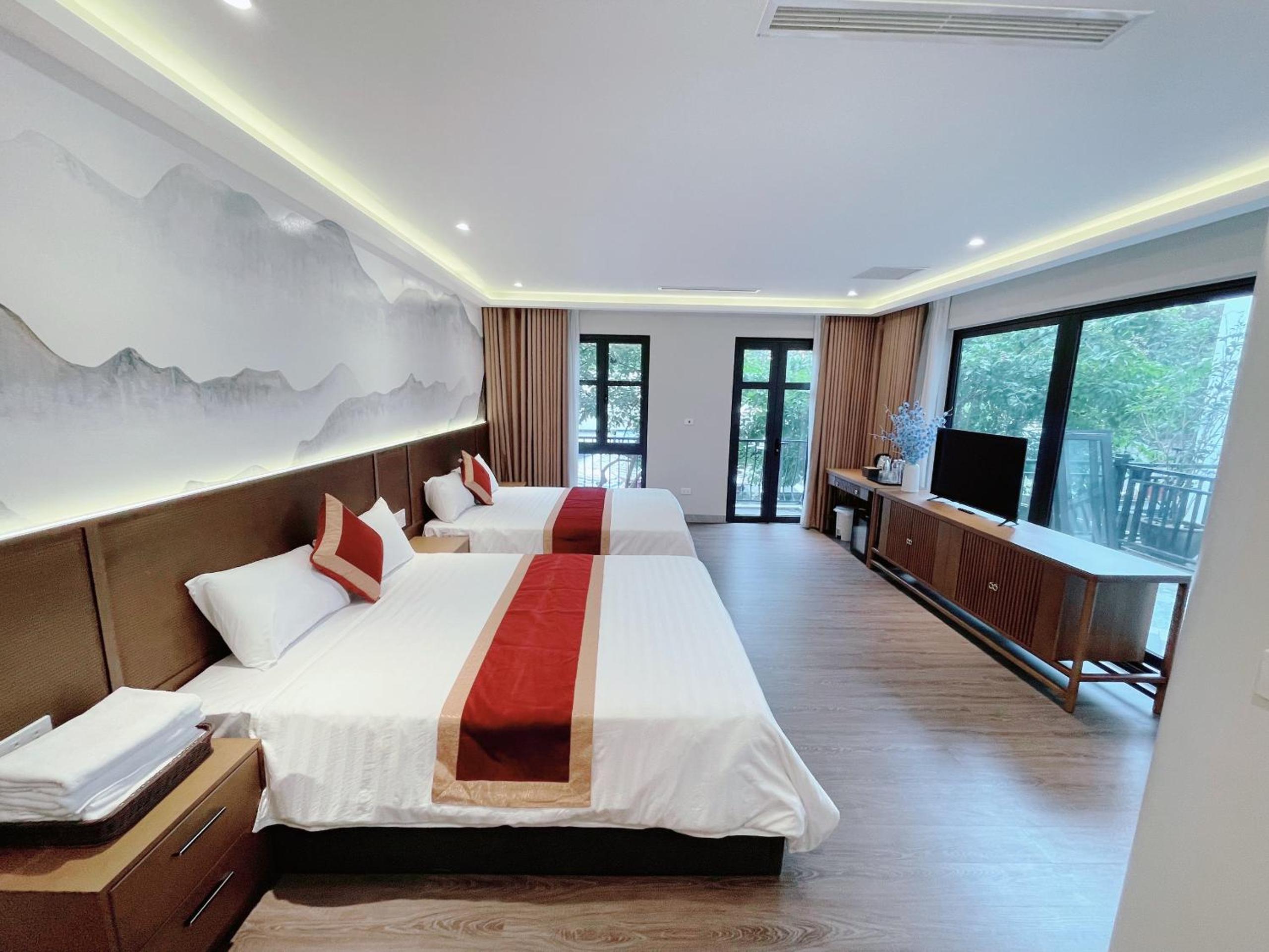 Quadruple Room with Balcony
