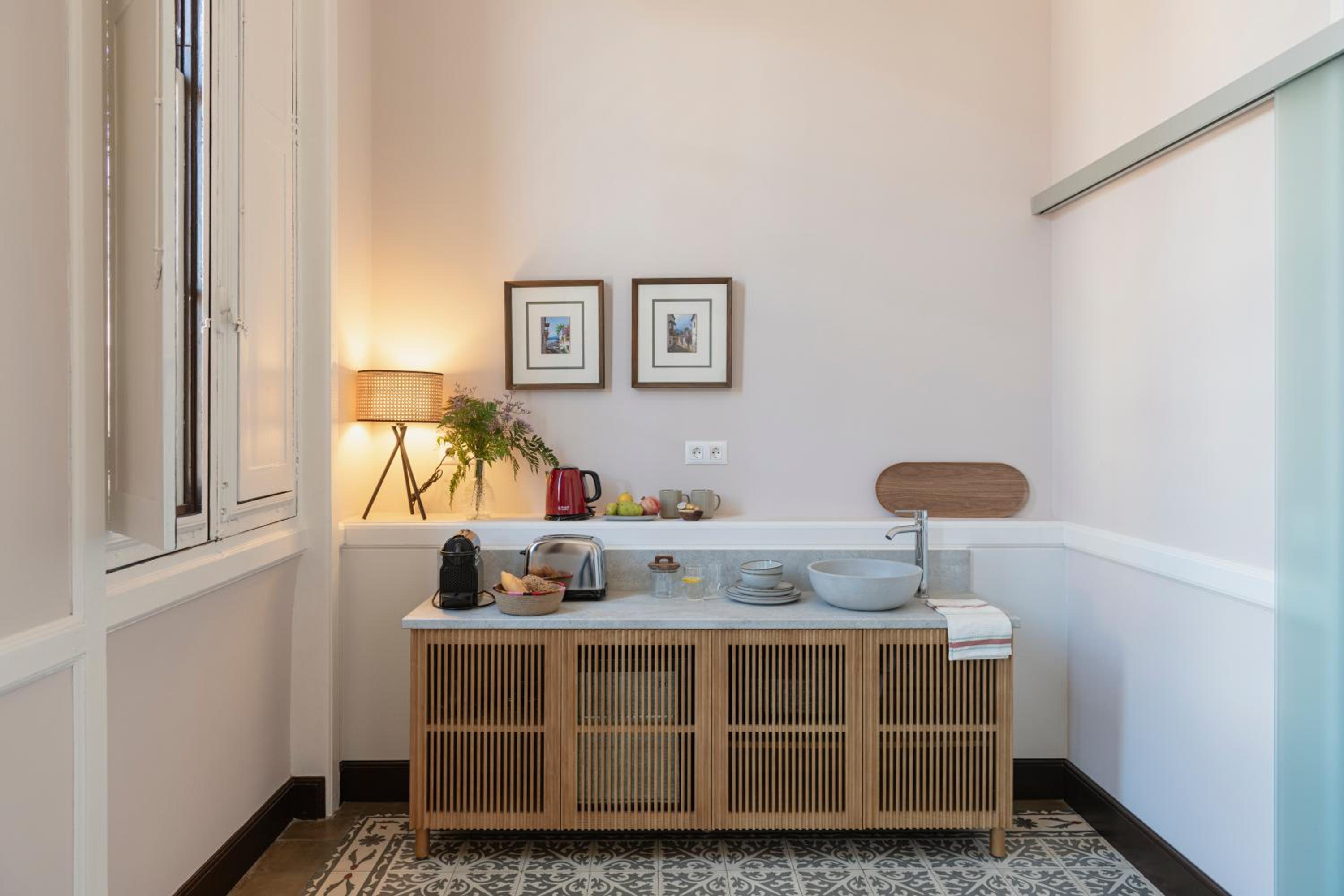 Suite with City View photo 3