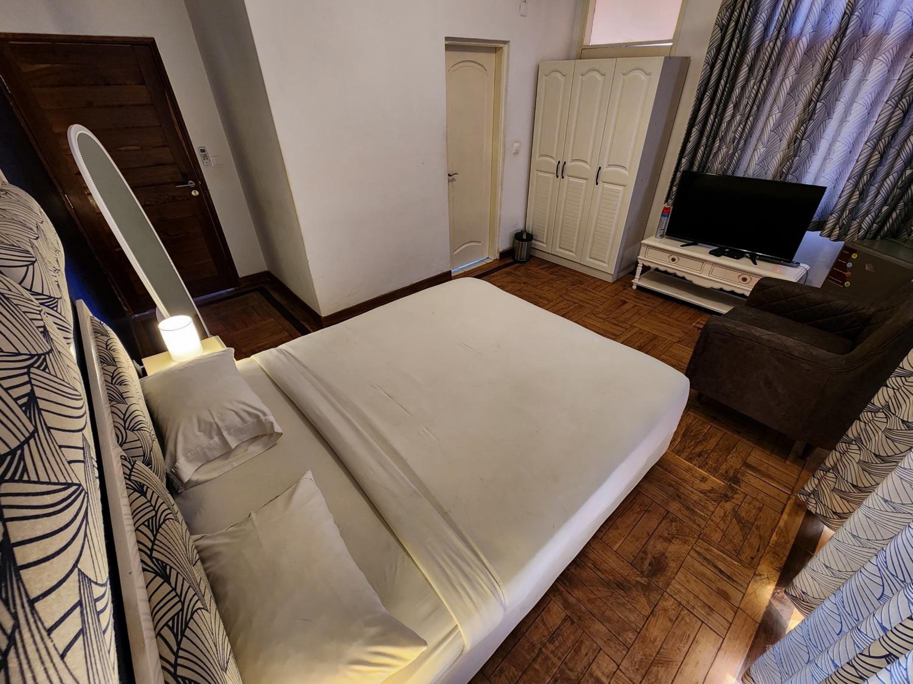 Budget Double Room photo 2
