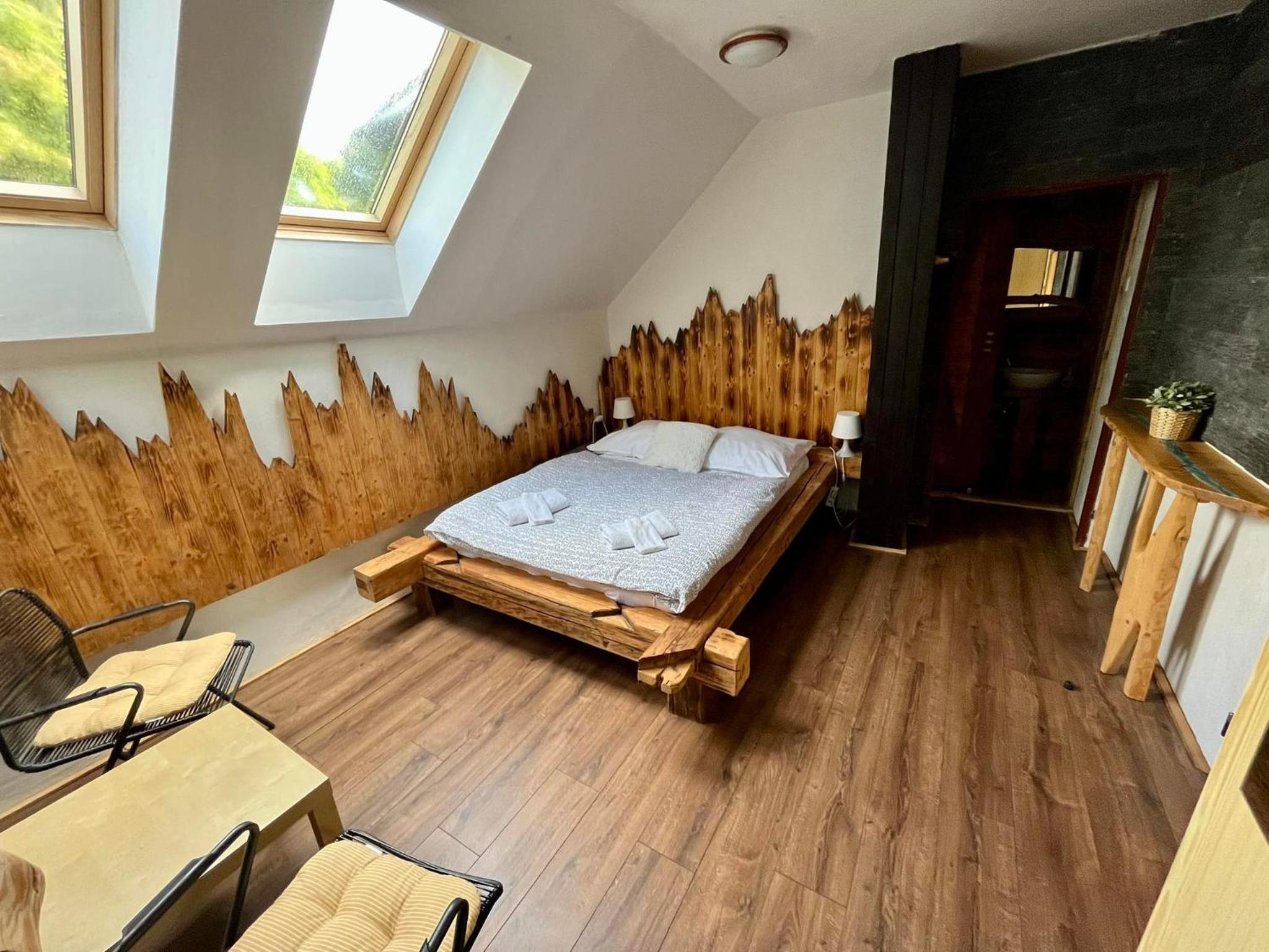 Double Room with Private Bathroom photo 1