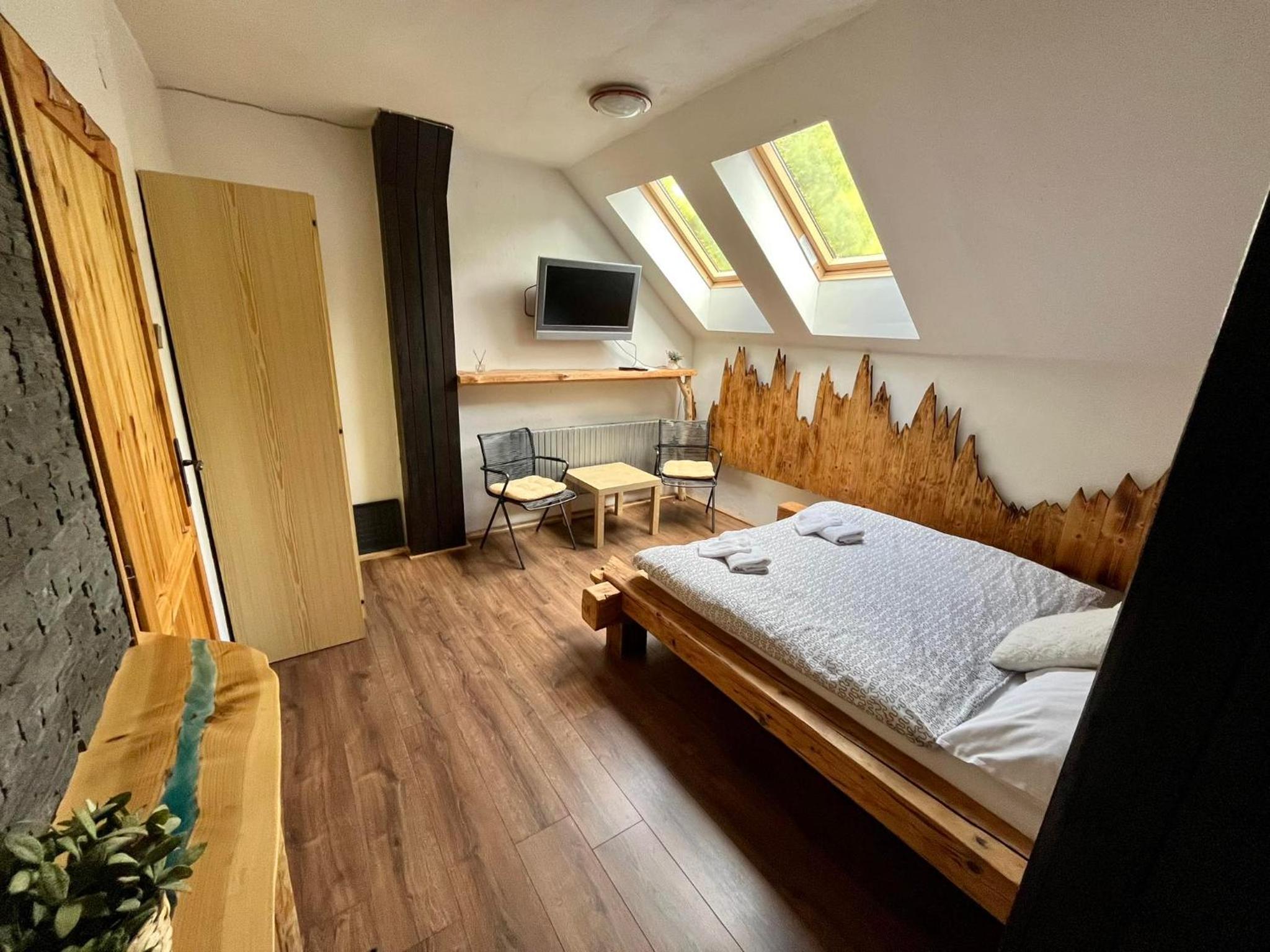 Double Room with Private Bathroom photo 2