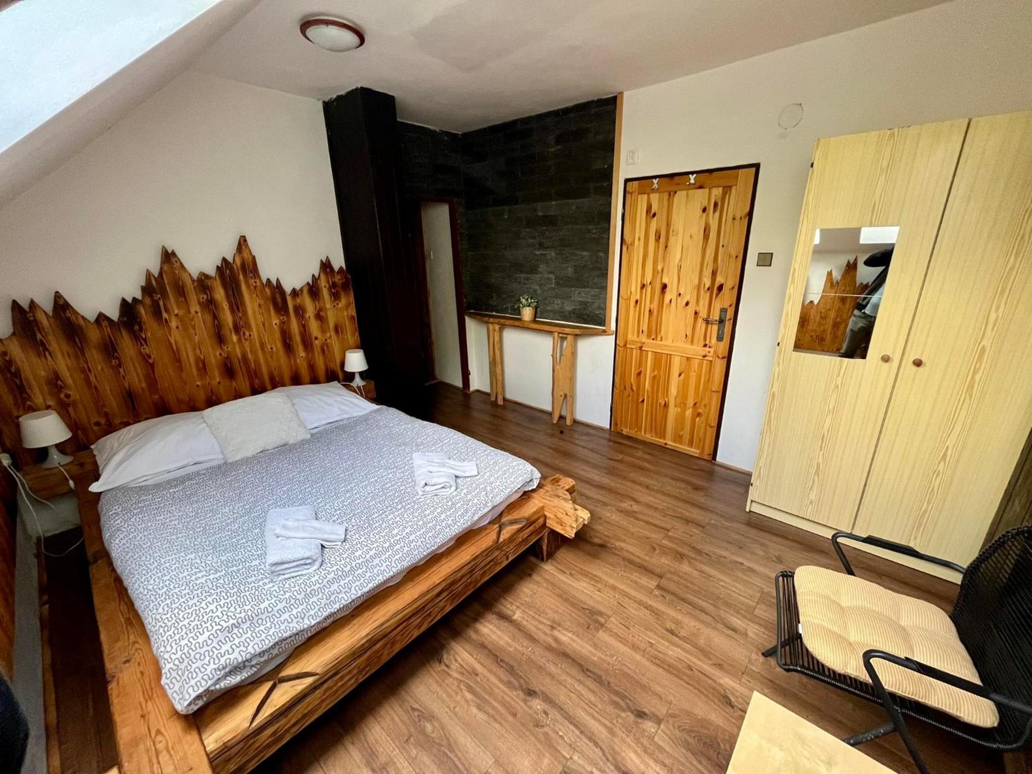 Double Room with Private Bathroom photo 3