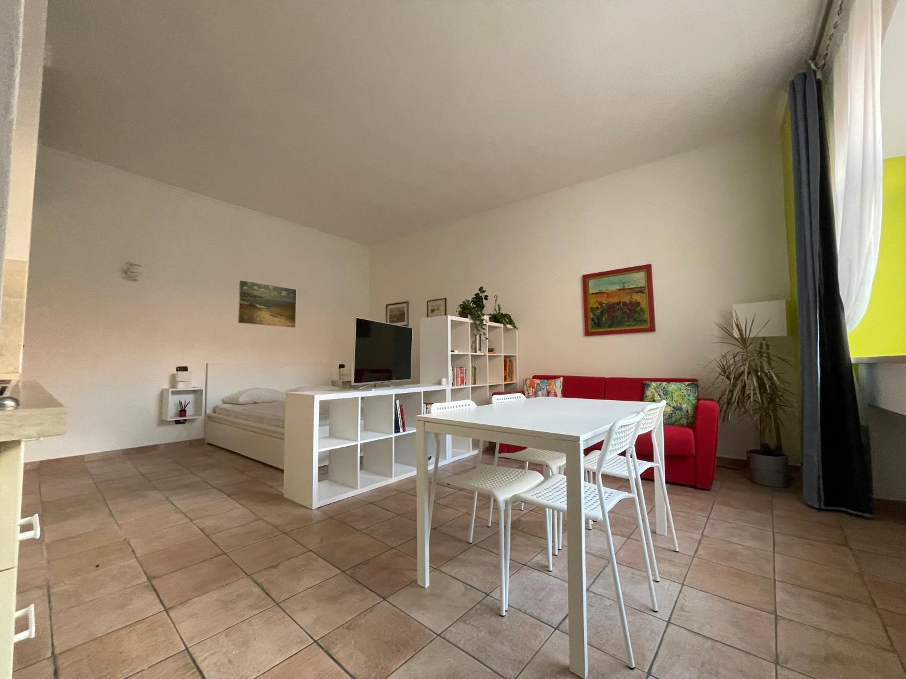 Studio Apartment photo 2