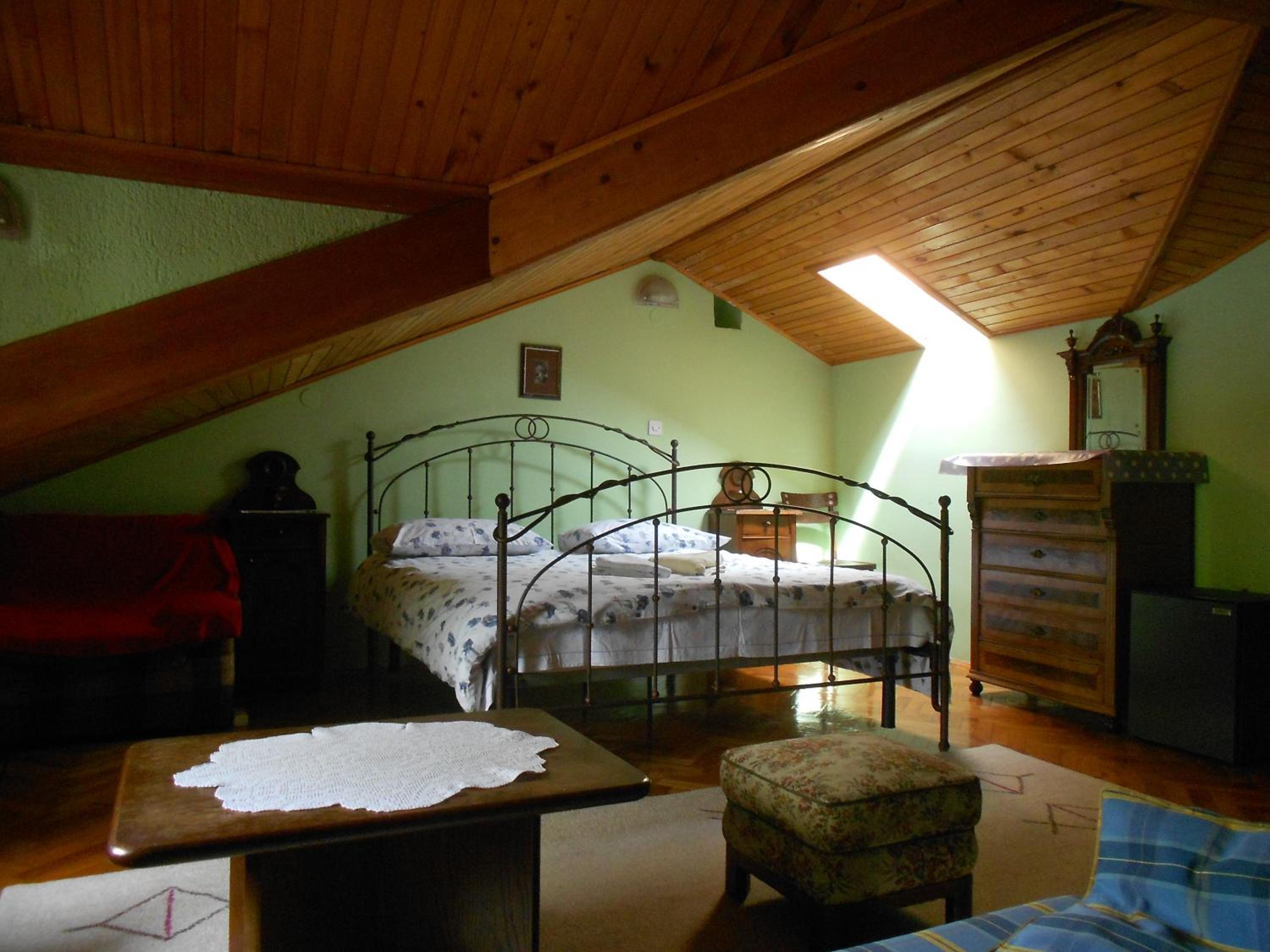 Double Room - Photo 1