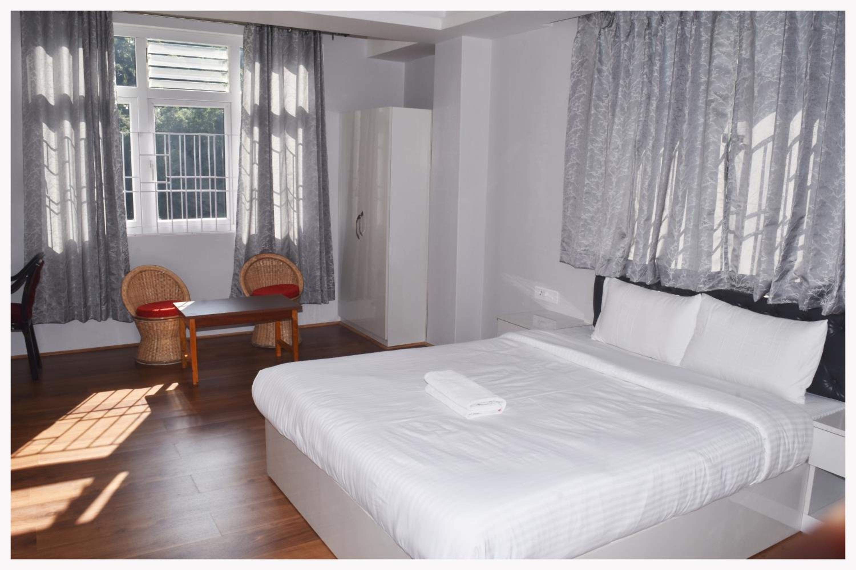 Classic Triple Room photo 3