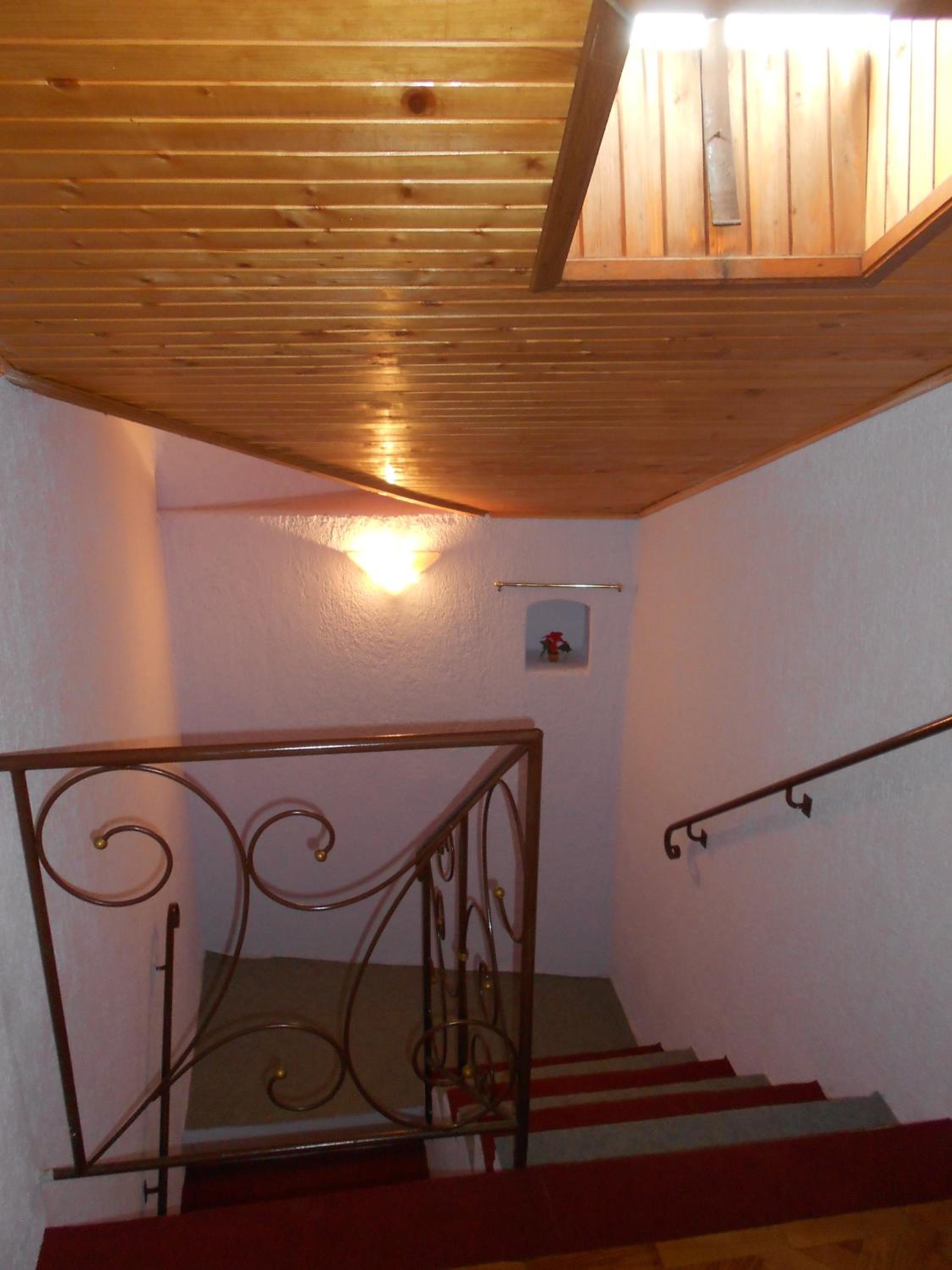 Double Room - Photo 10