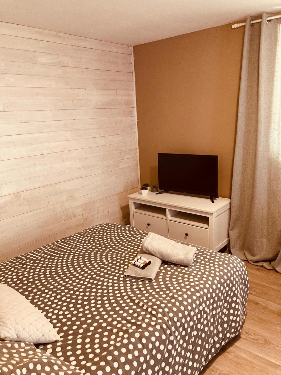 Double Room with Private Bathroom photo 3