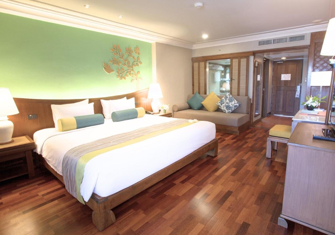 One-Bedroom Suite - Photo 1