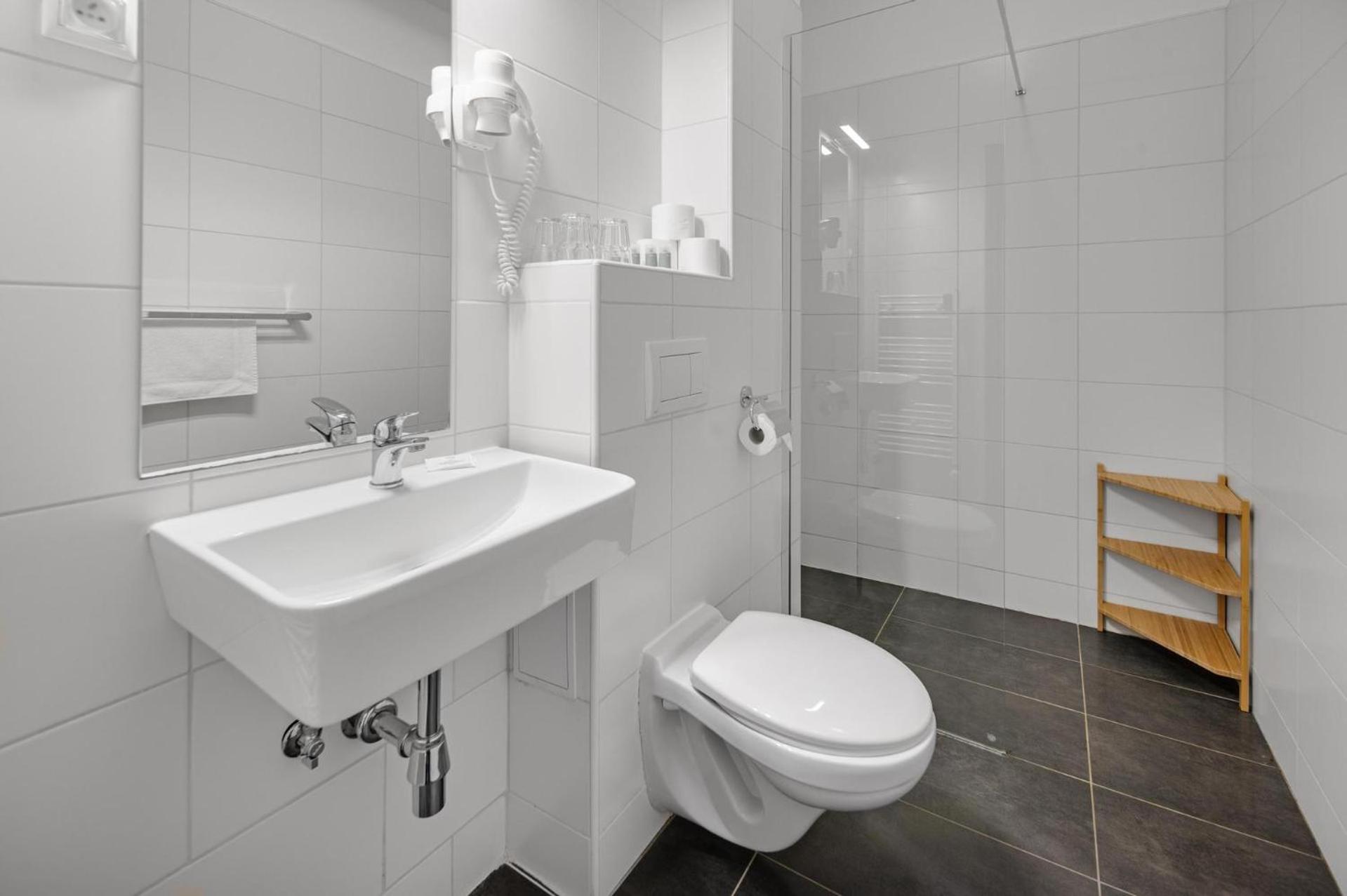 Comfort Triple Room - Photo 6