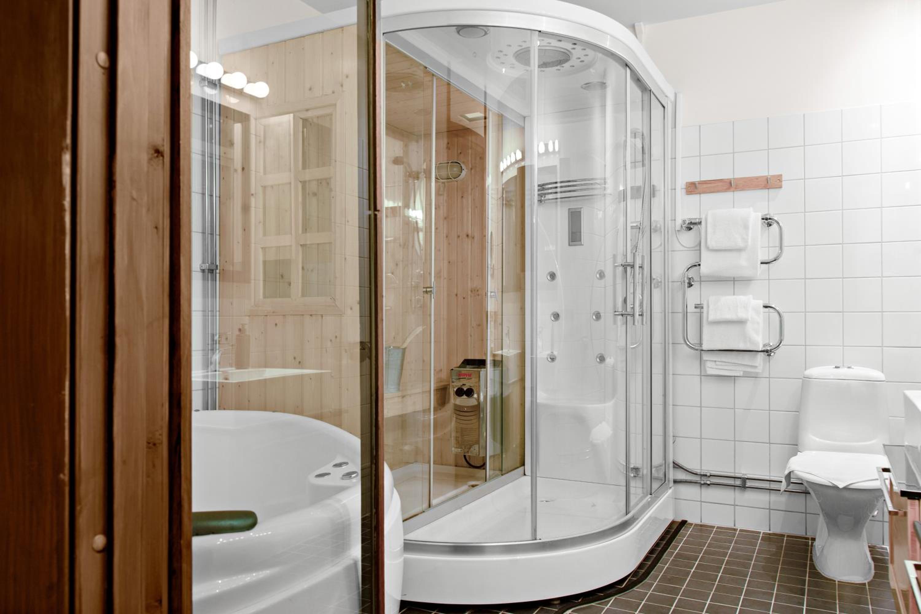 Junior King Suite with Wall Bed and Sauna - Non-Smoking