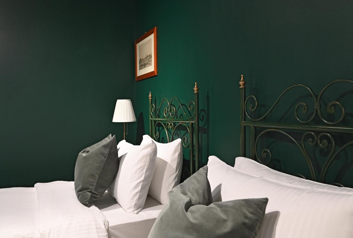 Superior Double or Twin Room with Mountain View - Photo 4
