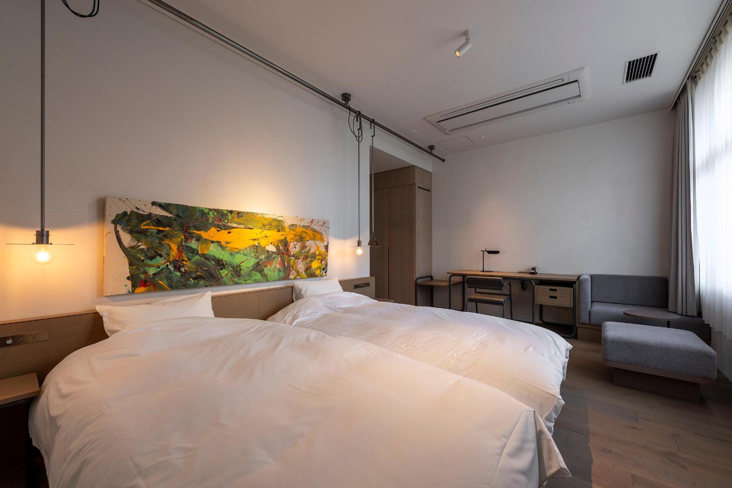 Deluxe Twin Room - A
