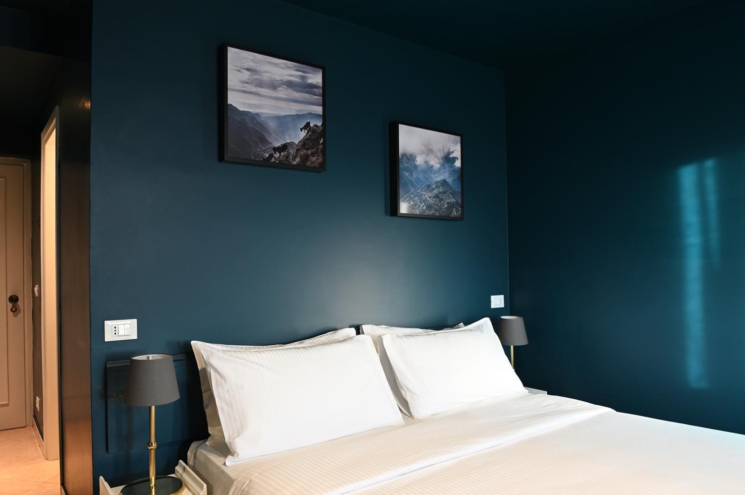 Double or Twin Room with View - Photo 4