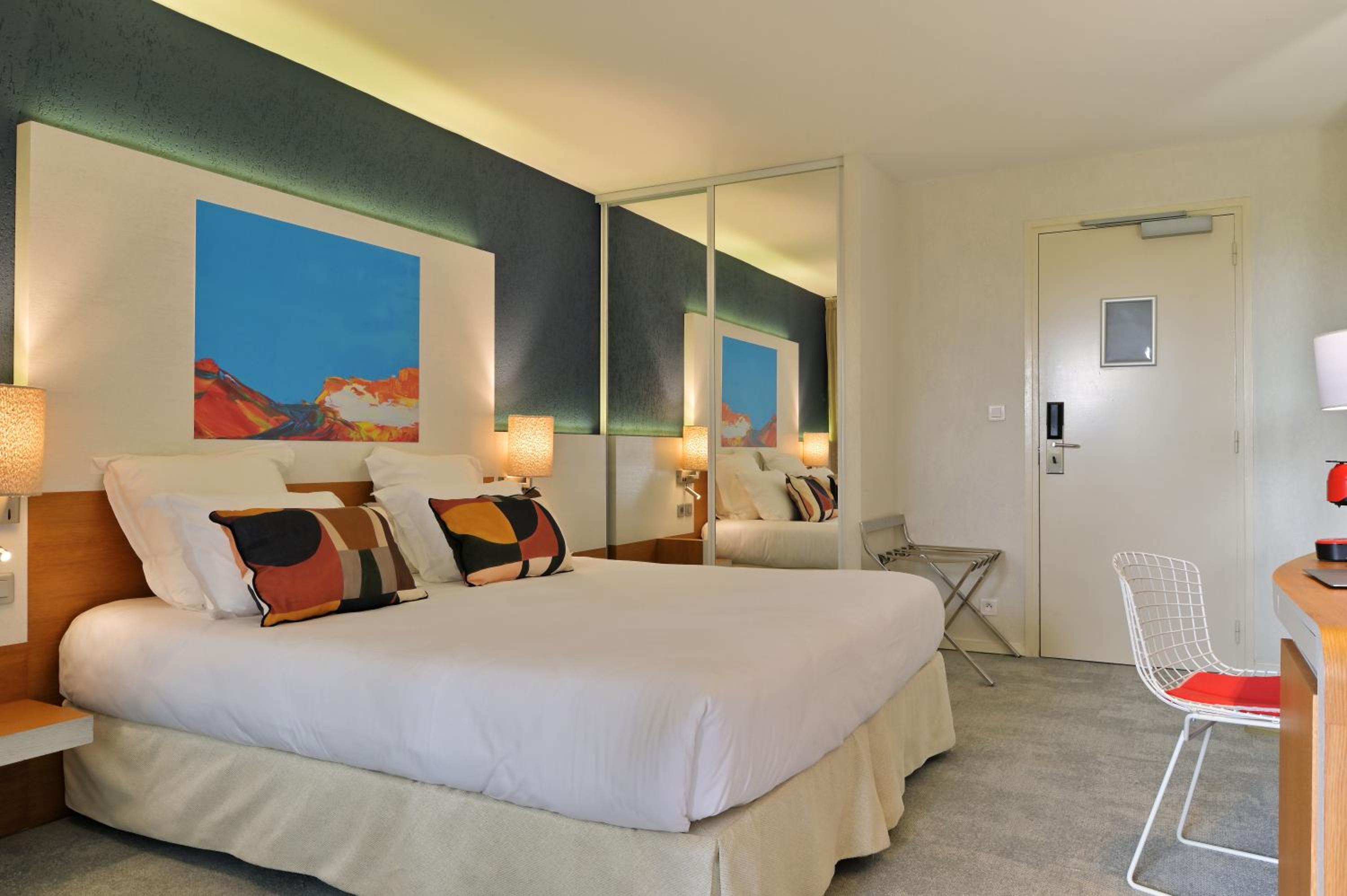 Classic Double Room - Park View - Photo 1