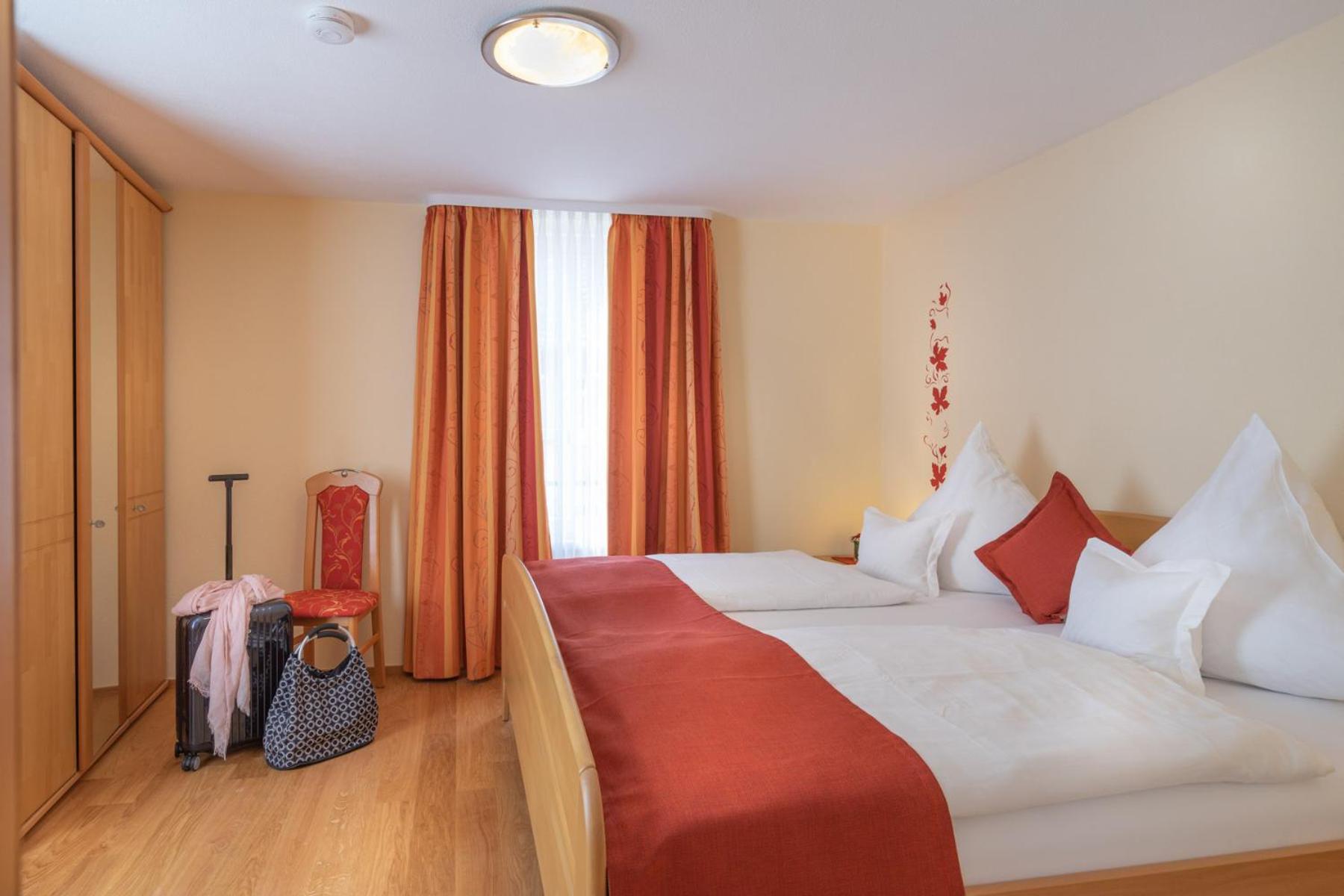 One-Bedroom Apartment "Stahleck" photo 1