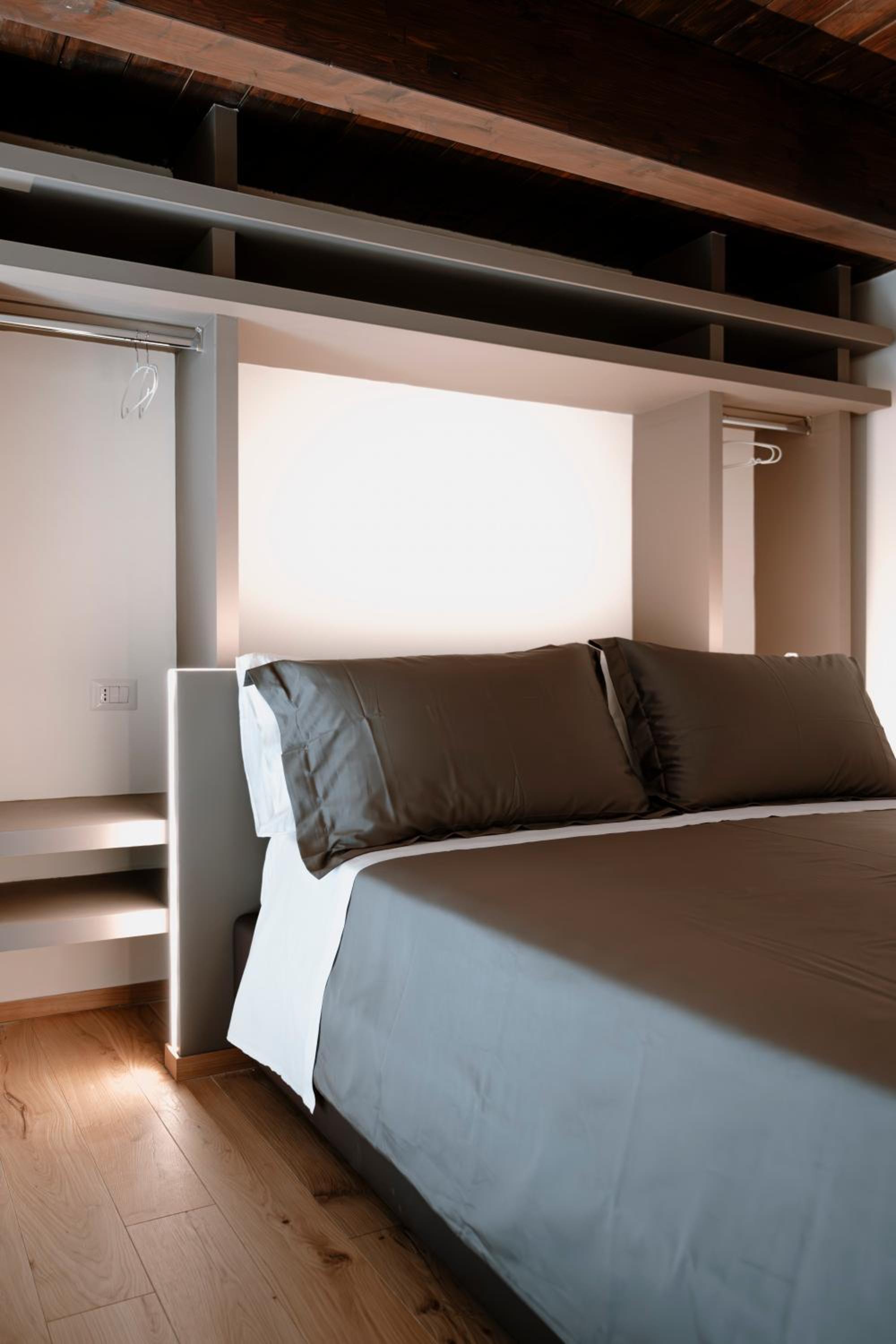 Deluxe Room (2 Adults + 1 Child) photo 2