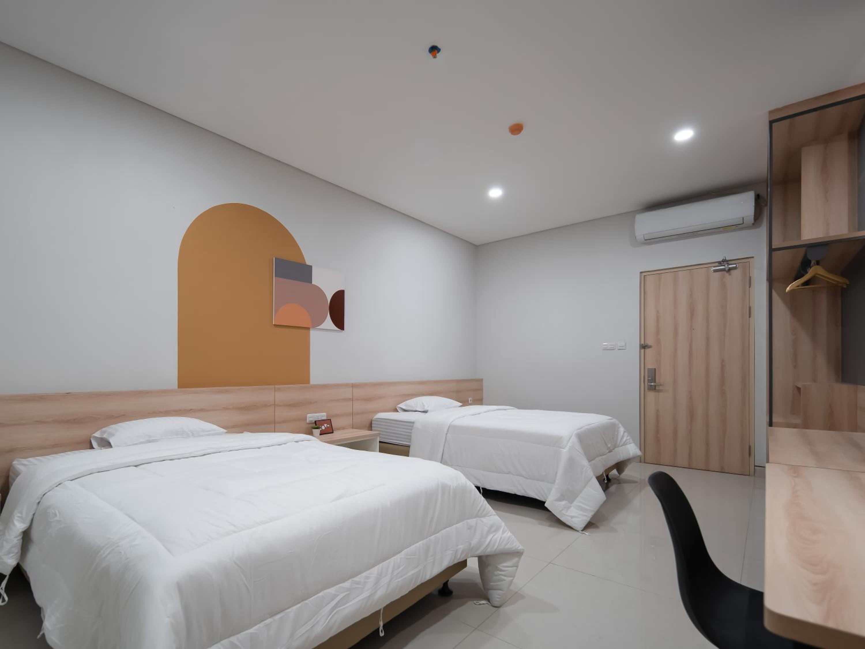 Twin Room - Photo 1