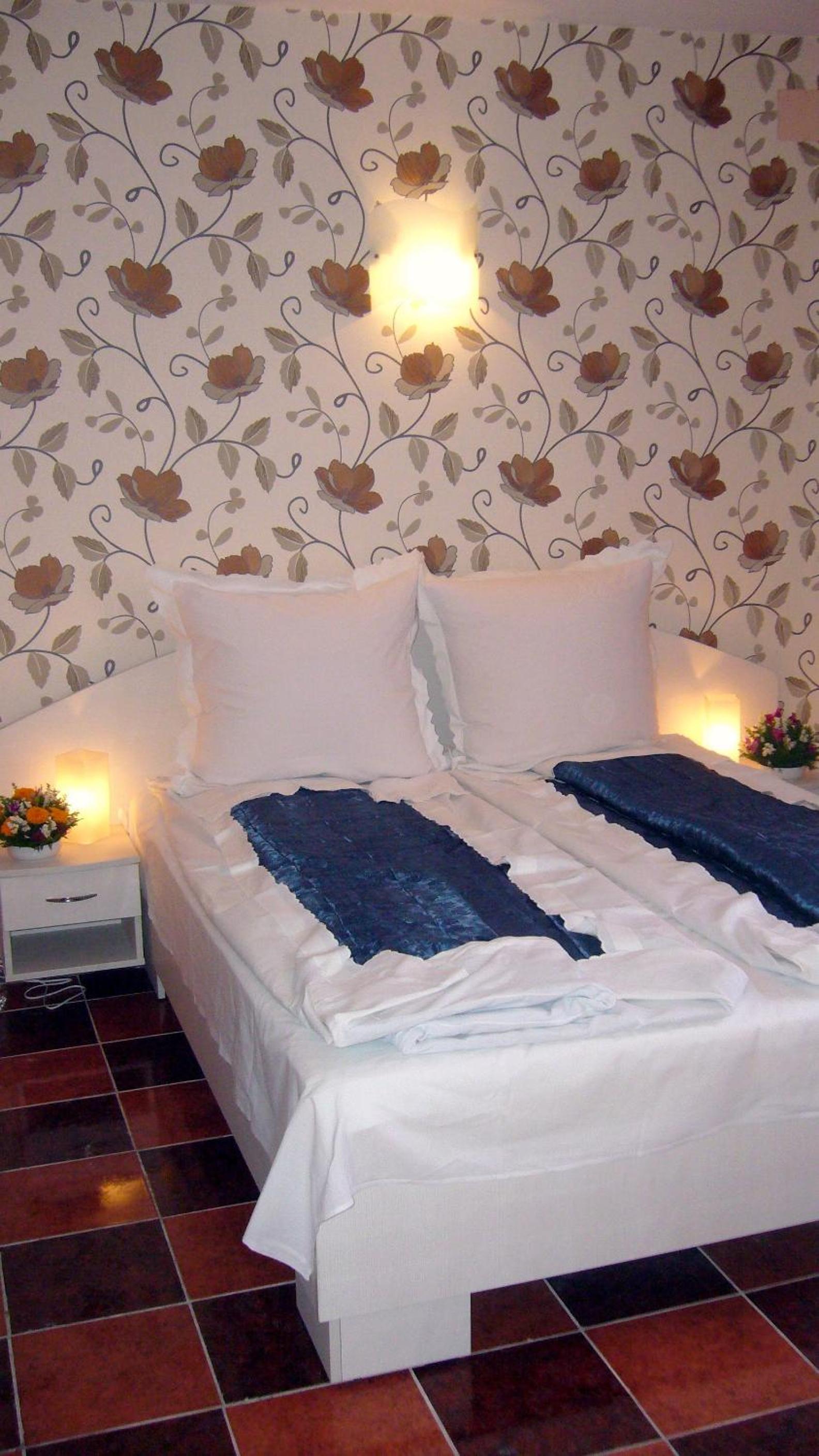 Family Room - Photo 7
