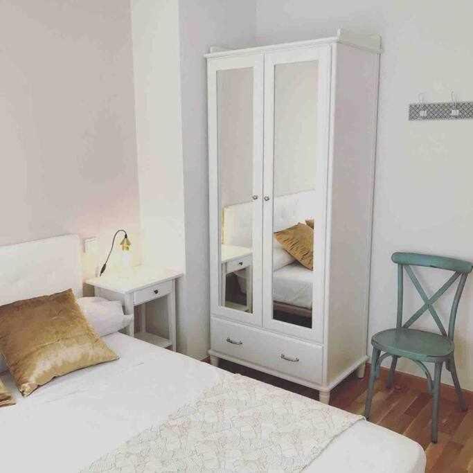 Four-Bedroom House - Photo 9