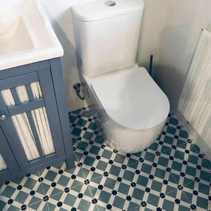 Four-Bedroom House - Photo 12