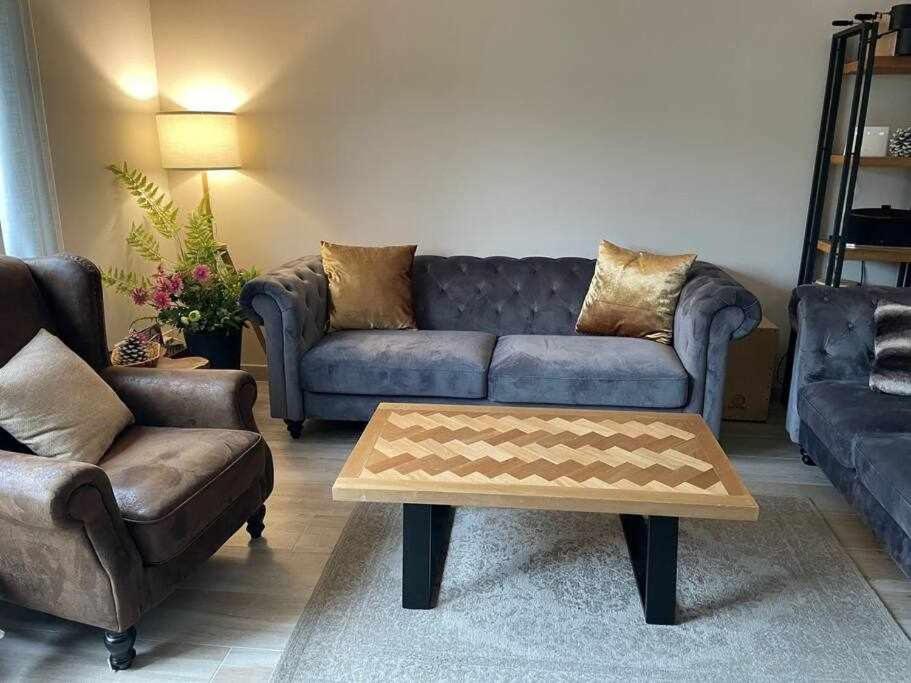 Four-Bedroom House - Photo 36