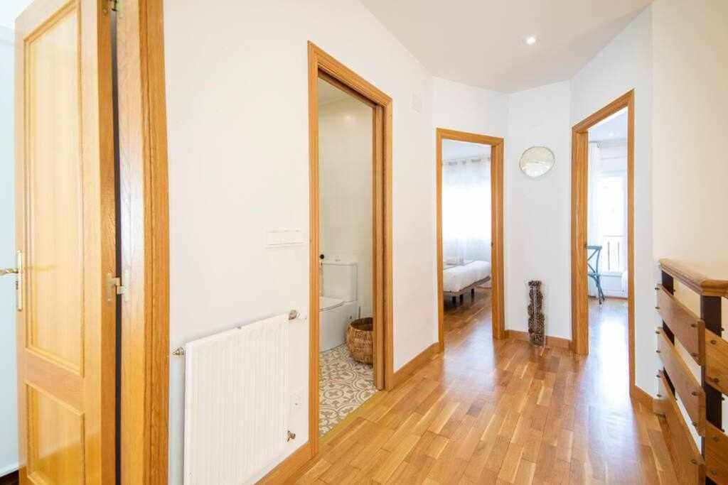Four-Bedroom House - Photo 2