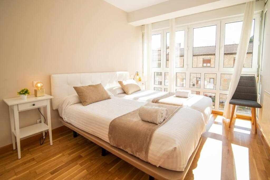Four-Bedroom House - Photo 49