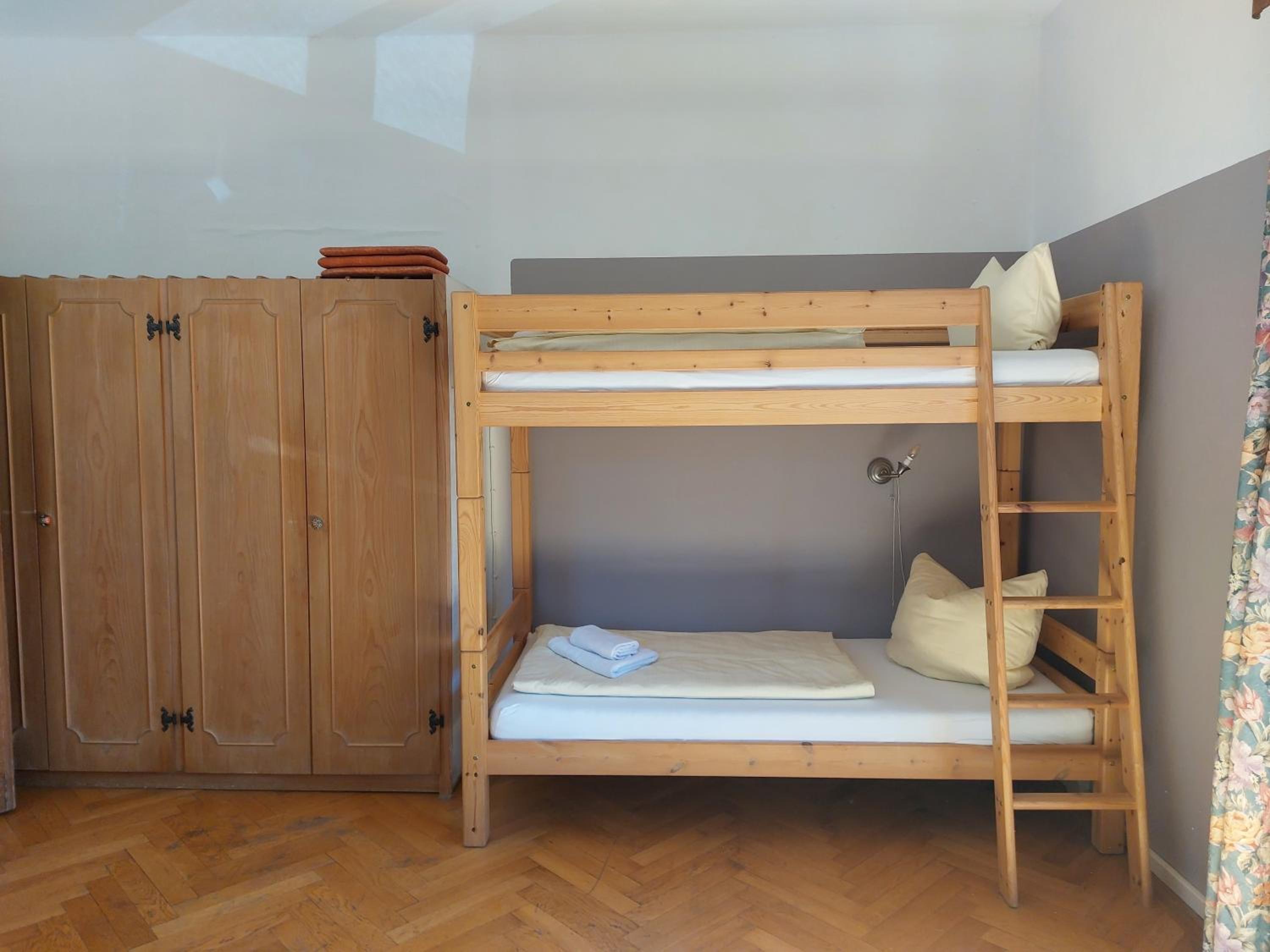 One-Bedroom Apartment photo 2