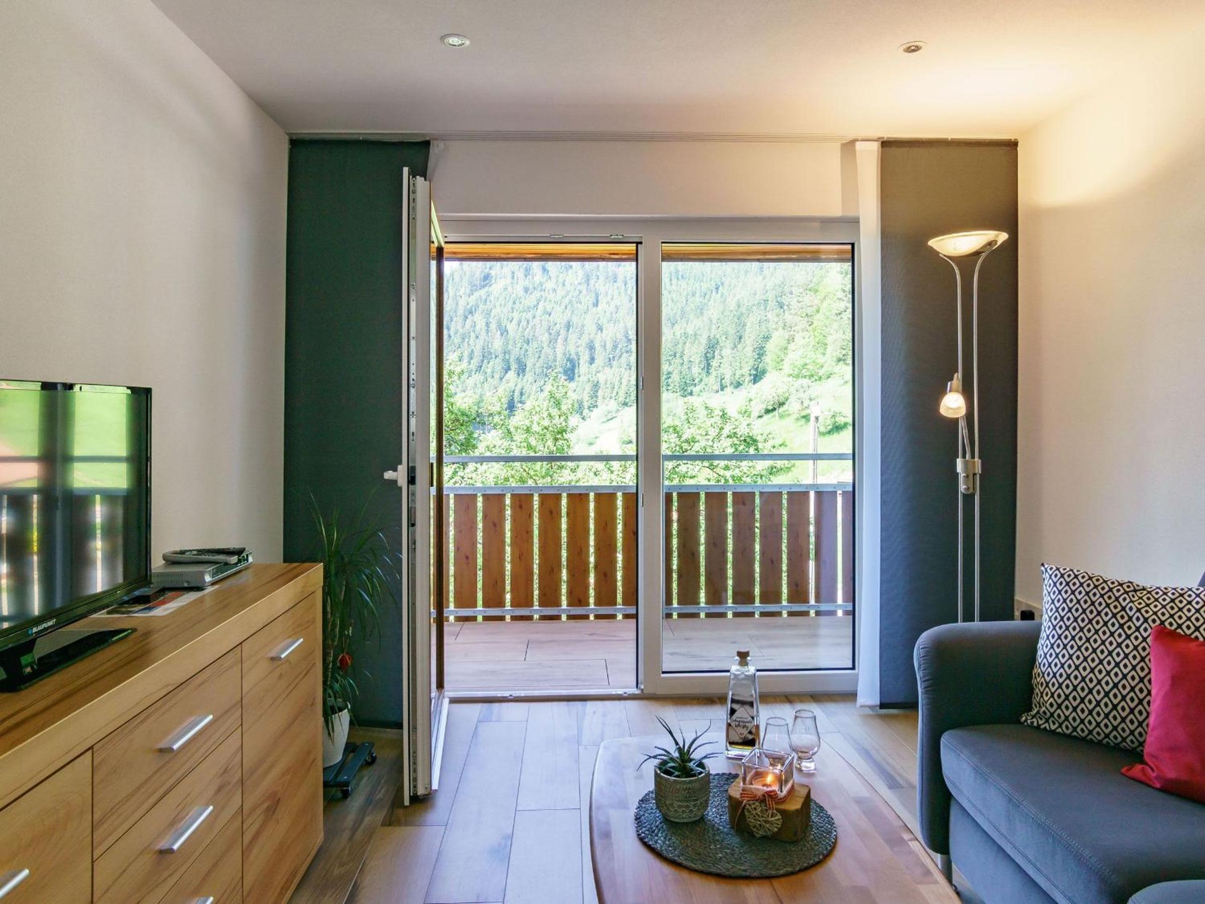 Two-Bedroom Deluxe Apartment with Garden View