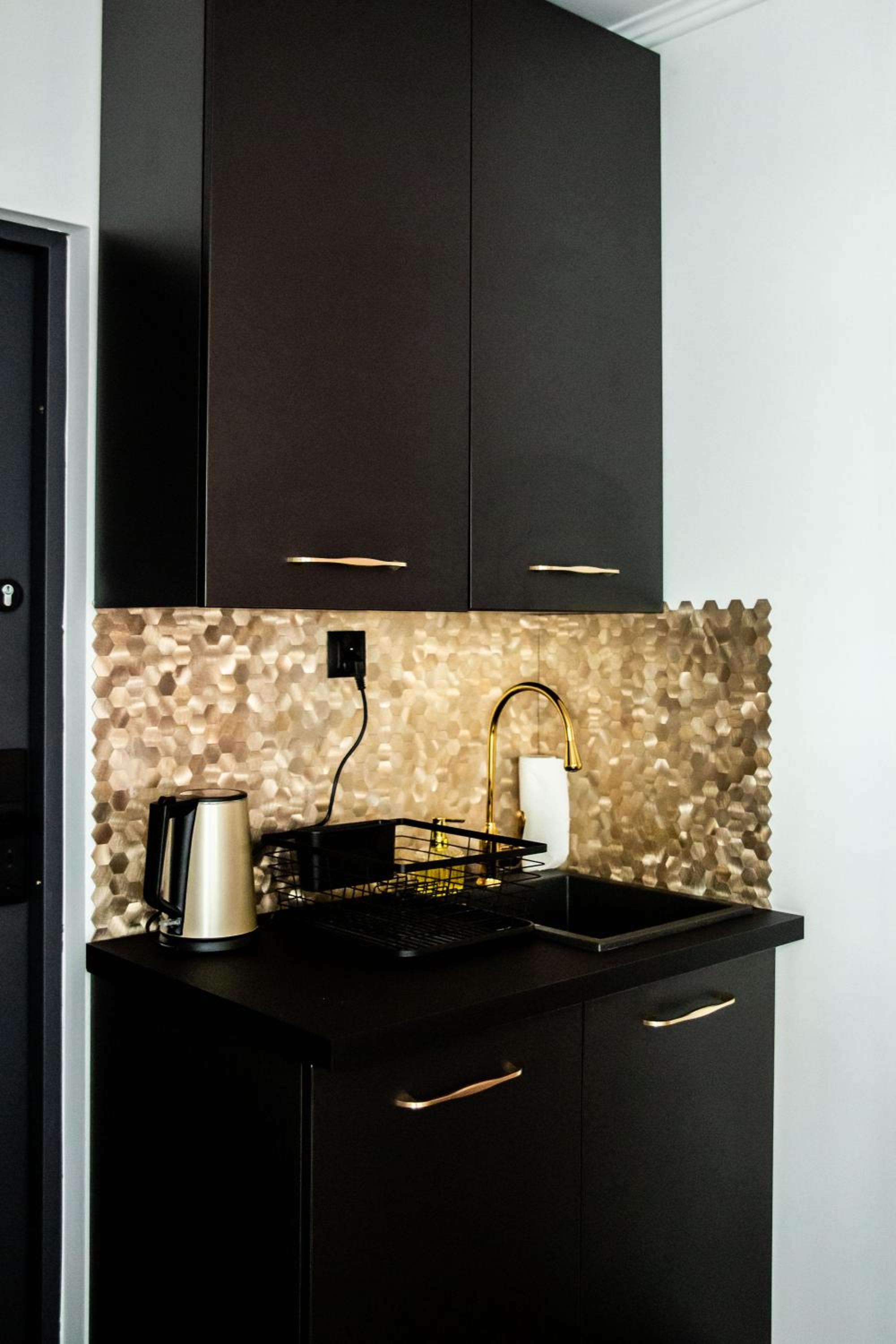 One-Bedroom Apartment - Photo 10