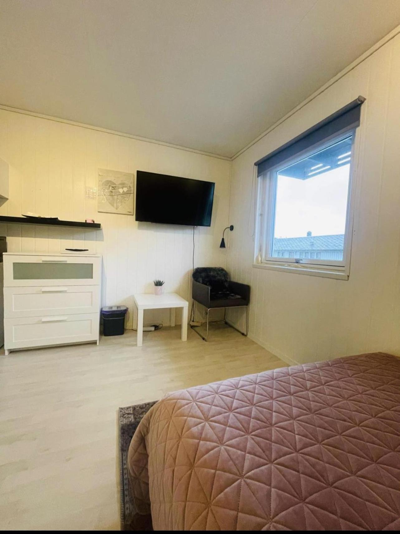 Deluxe Double Room - Photo 13