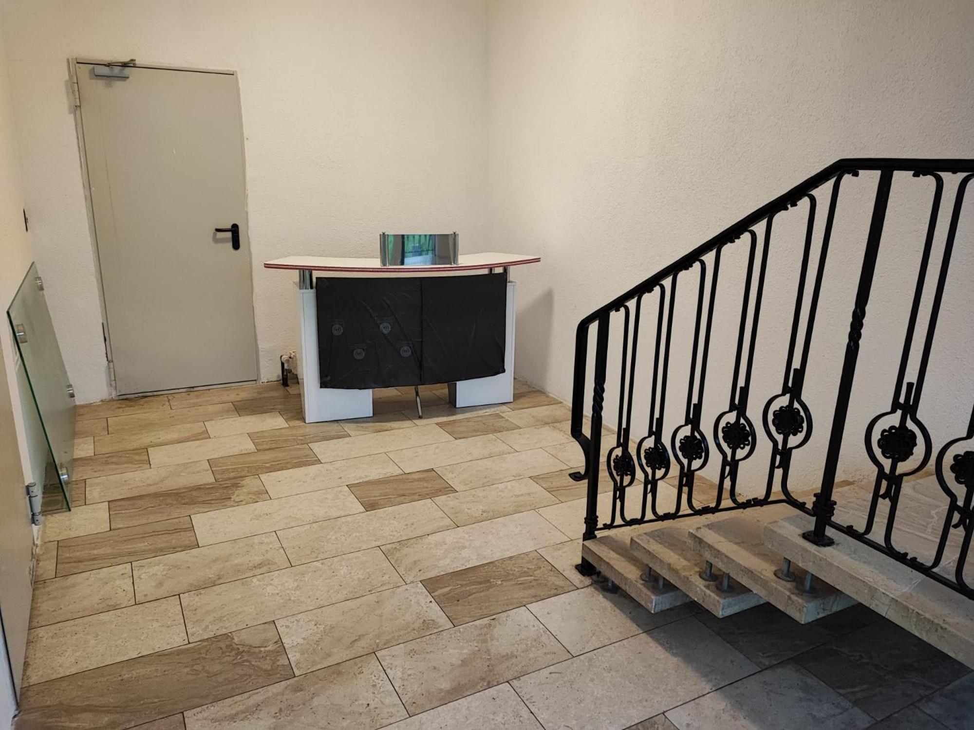Two-Bedroom Apartment - Photo 9
