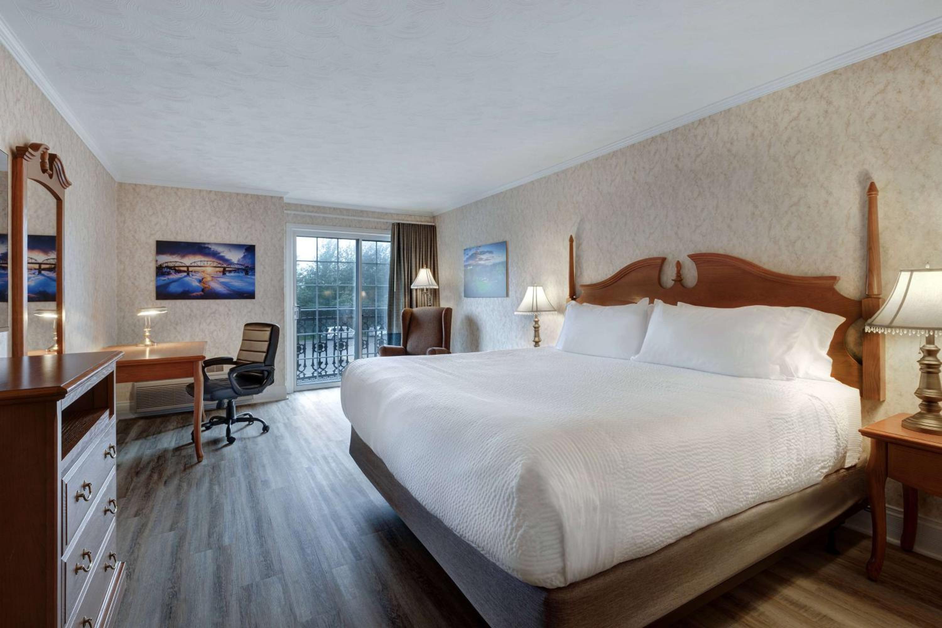 King Room - Upper Floor - Non-Smoking - Photo 5