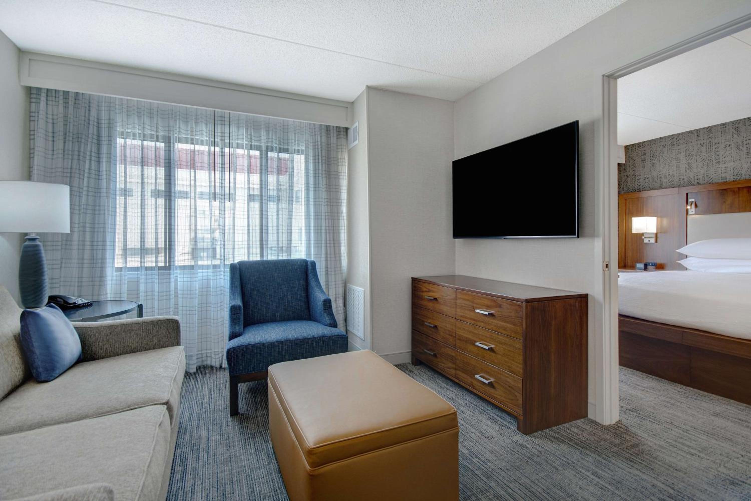 Two-Room King Suite - Non-Smoking photo 2