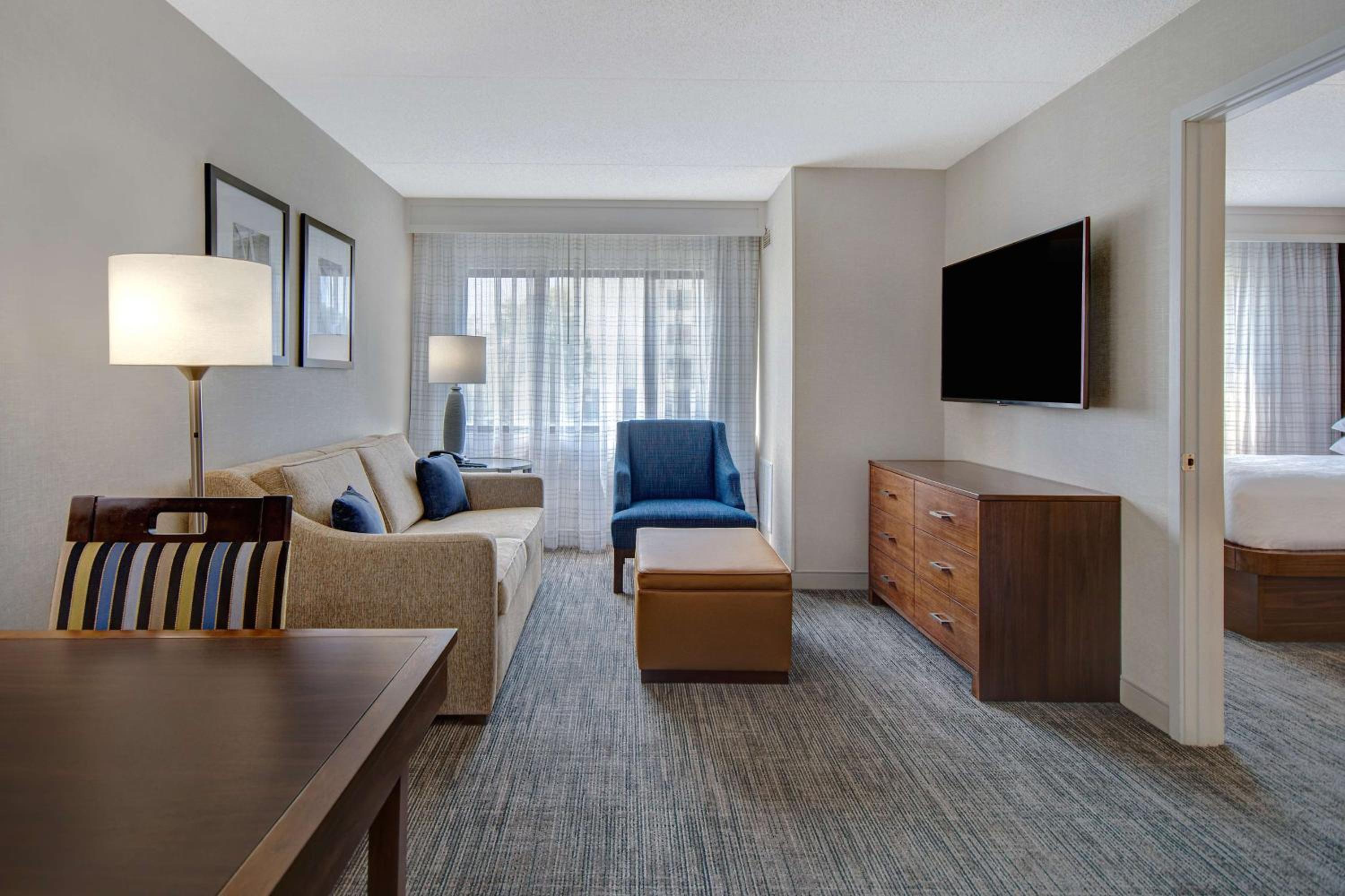 Suite with Two Double Beds - Non-Smoking photo 2