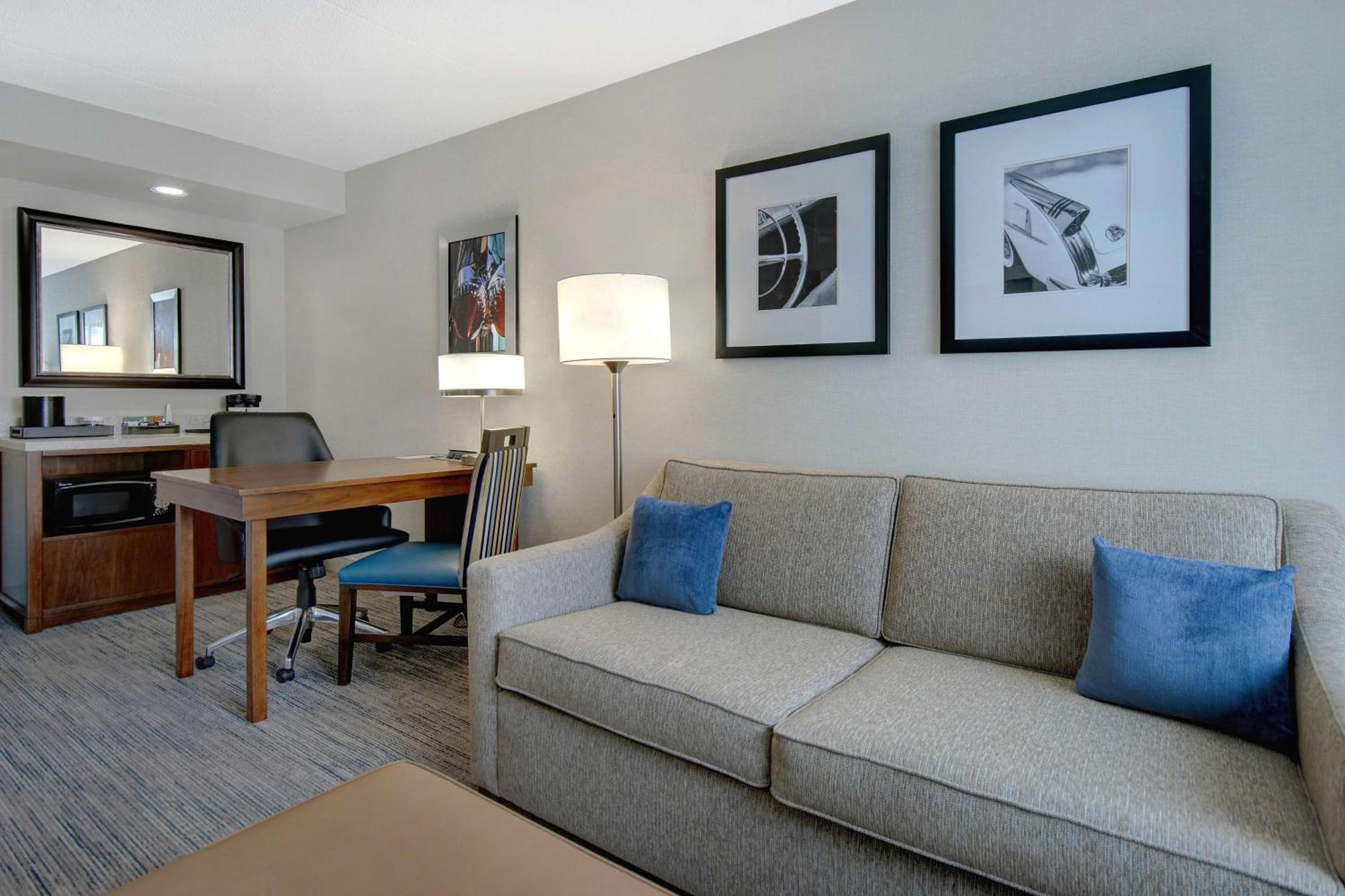 Two-Room King Suite - Non-Smoking photo 3