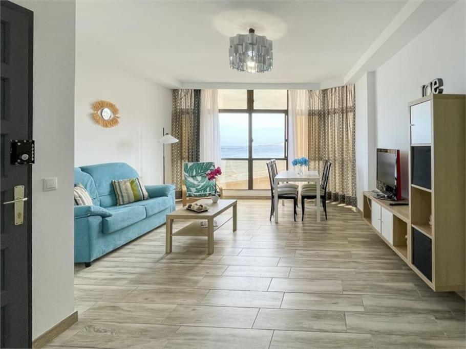 Apartamento con vista al mar