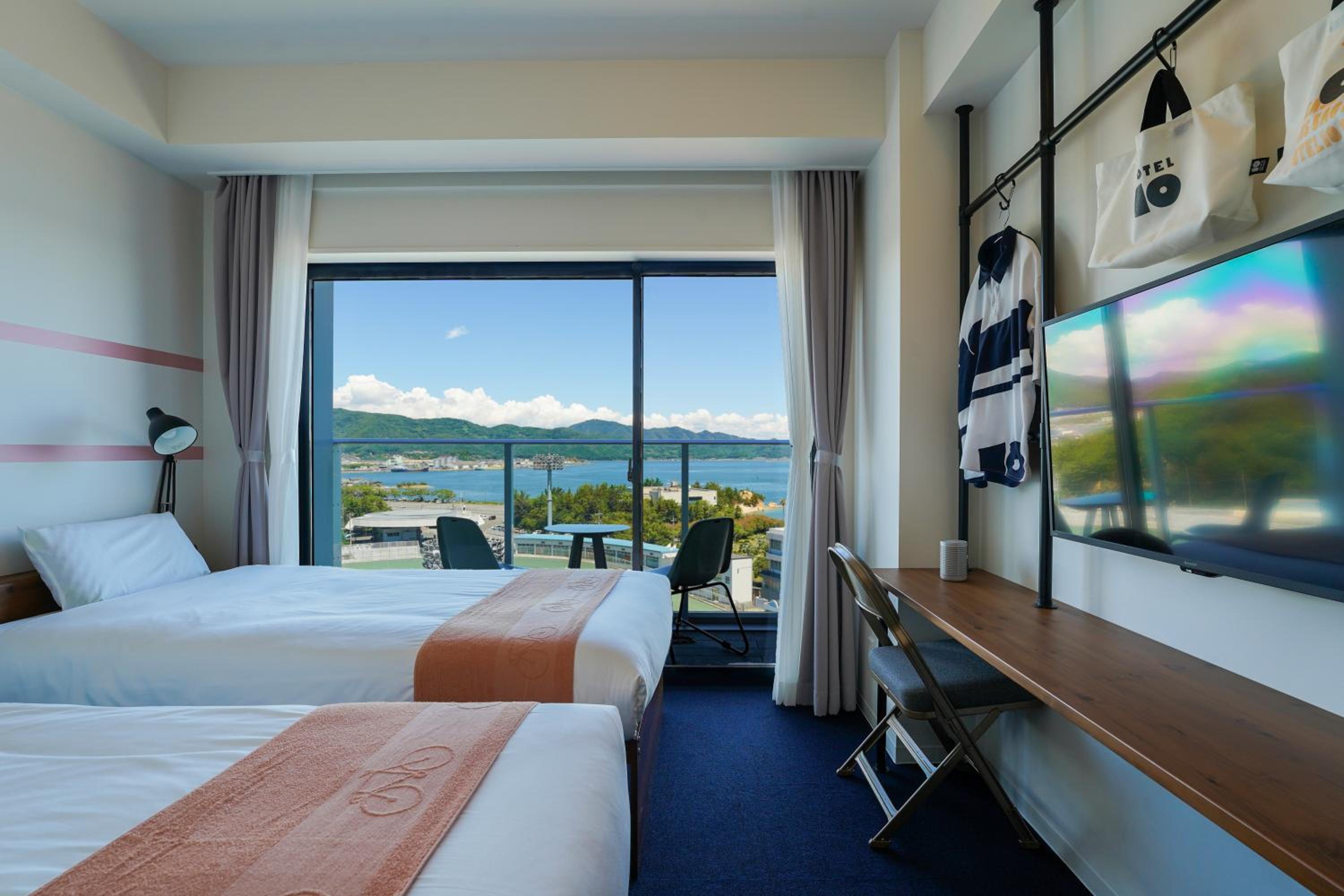 Twin Room with Sea View - Photo 1