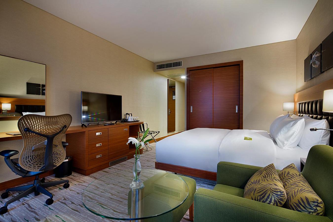 King Guest Room