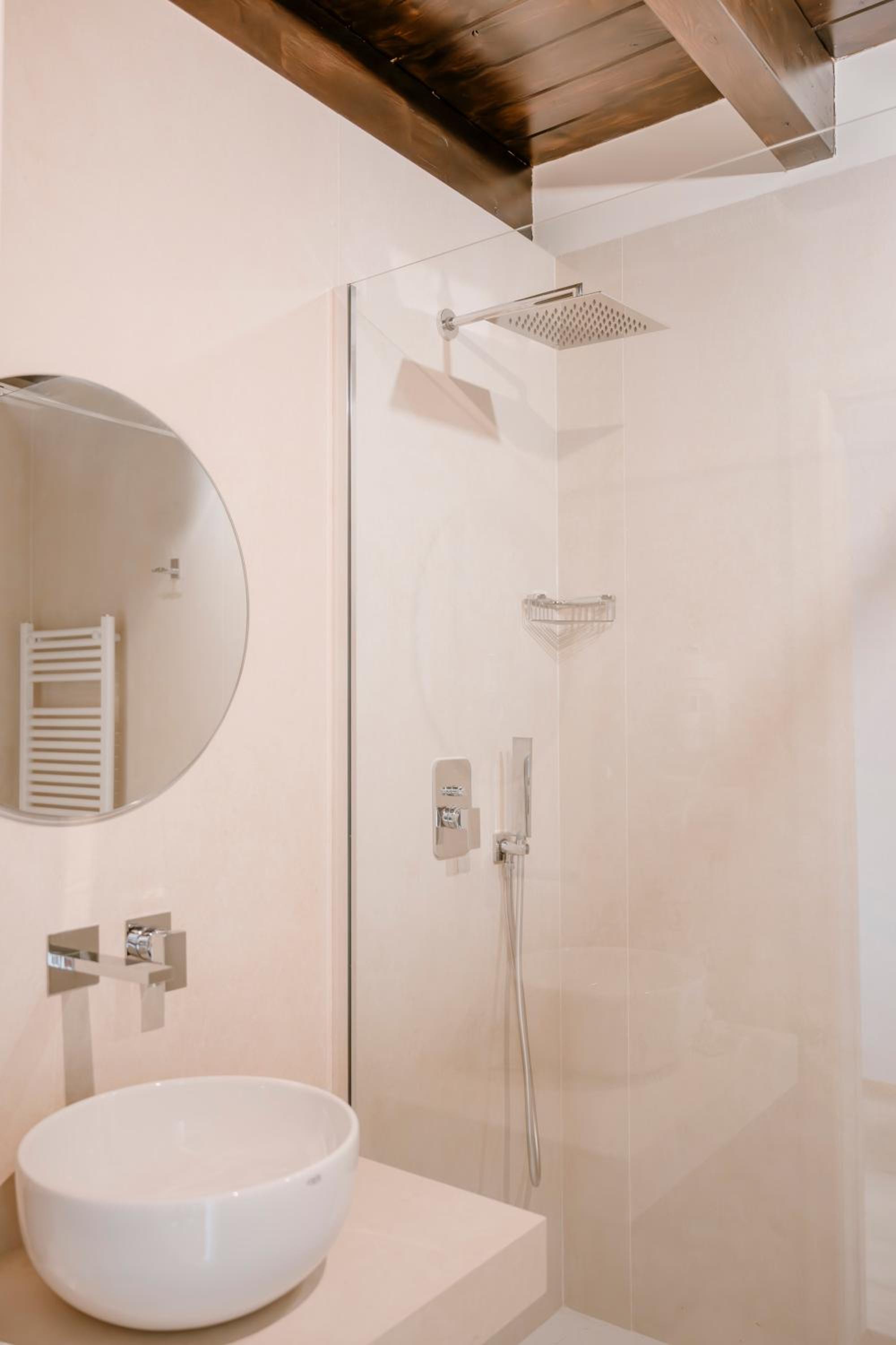 Large Double or Twin Room photo 3