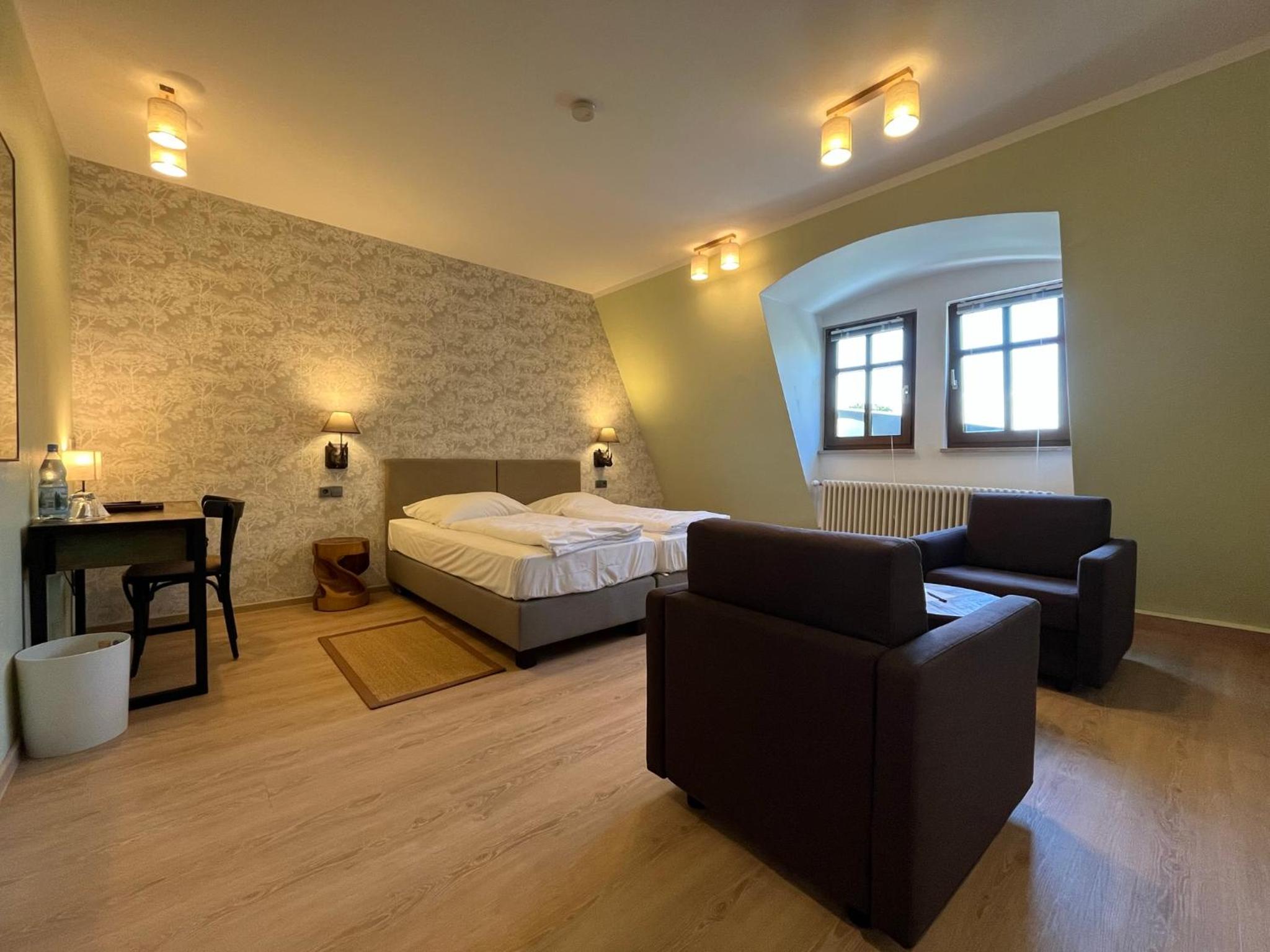 Double Room - Photo 8