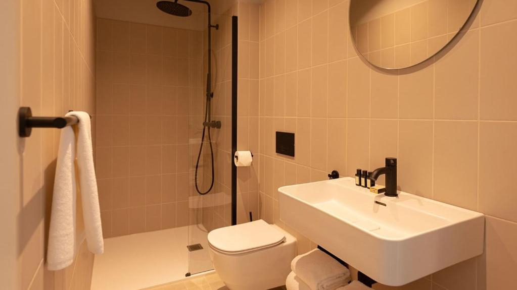 Comfort Room - Photo 3