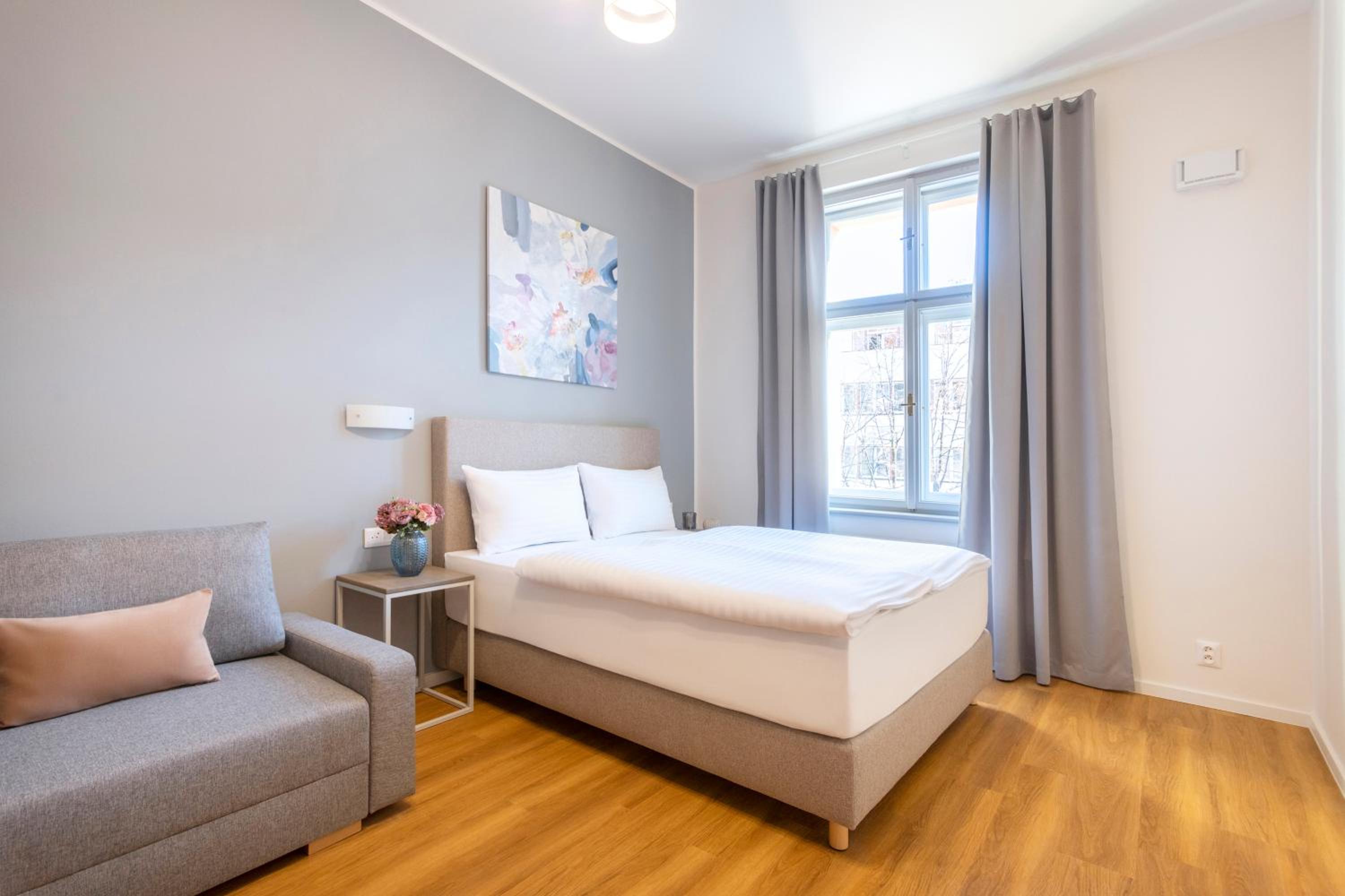 Deluxe Apartment